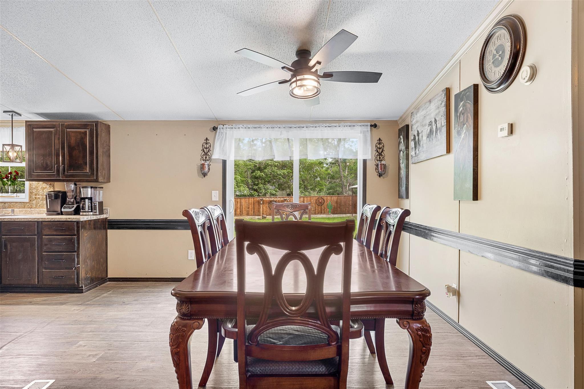 857 E Guadalupe St, La Grange, TX 78945