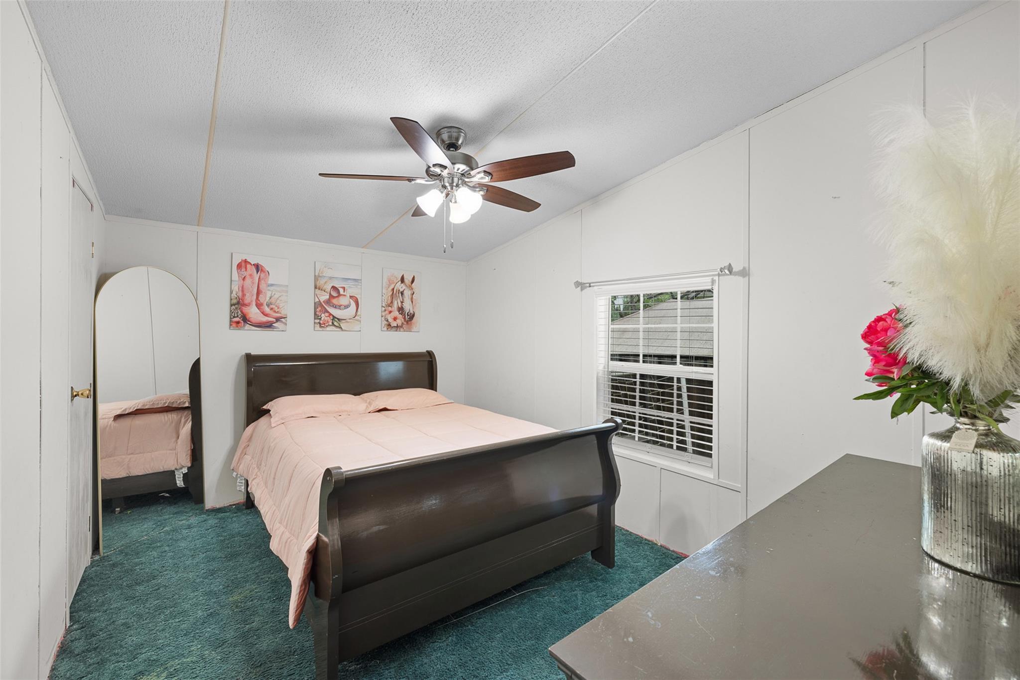 857 E Guadalupe St, La Grange, TX 78945