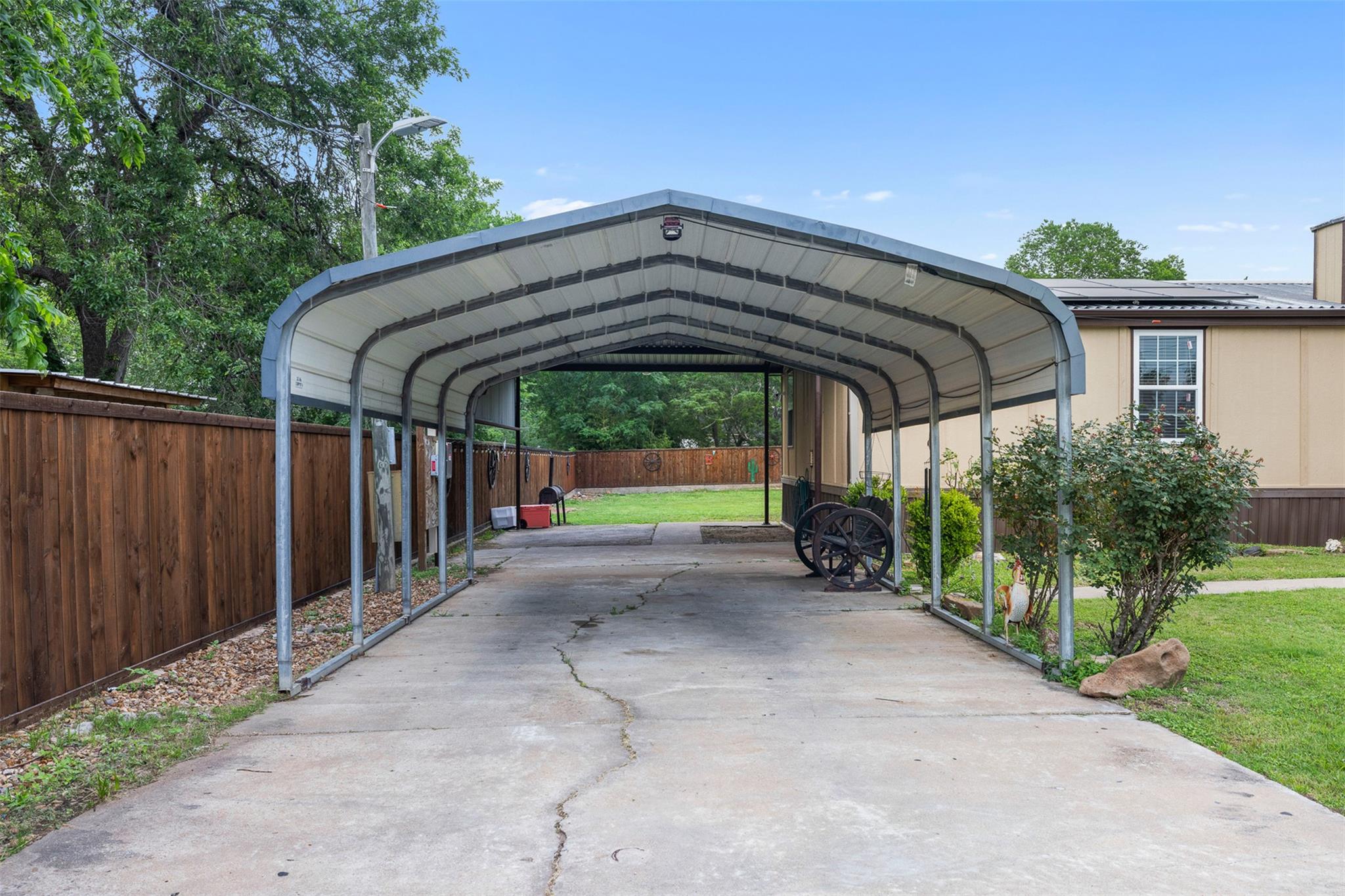 857 E Guadalupe St, La Grange, TX 78945