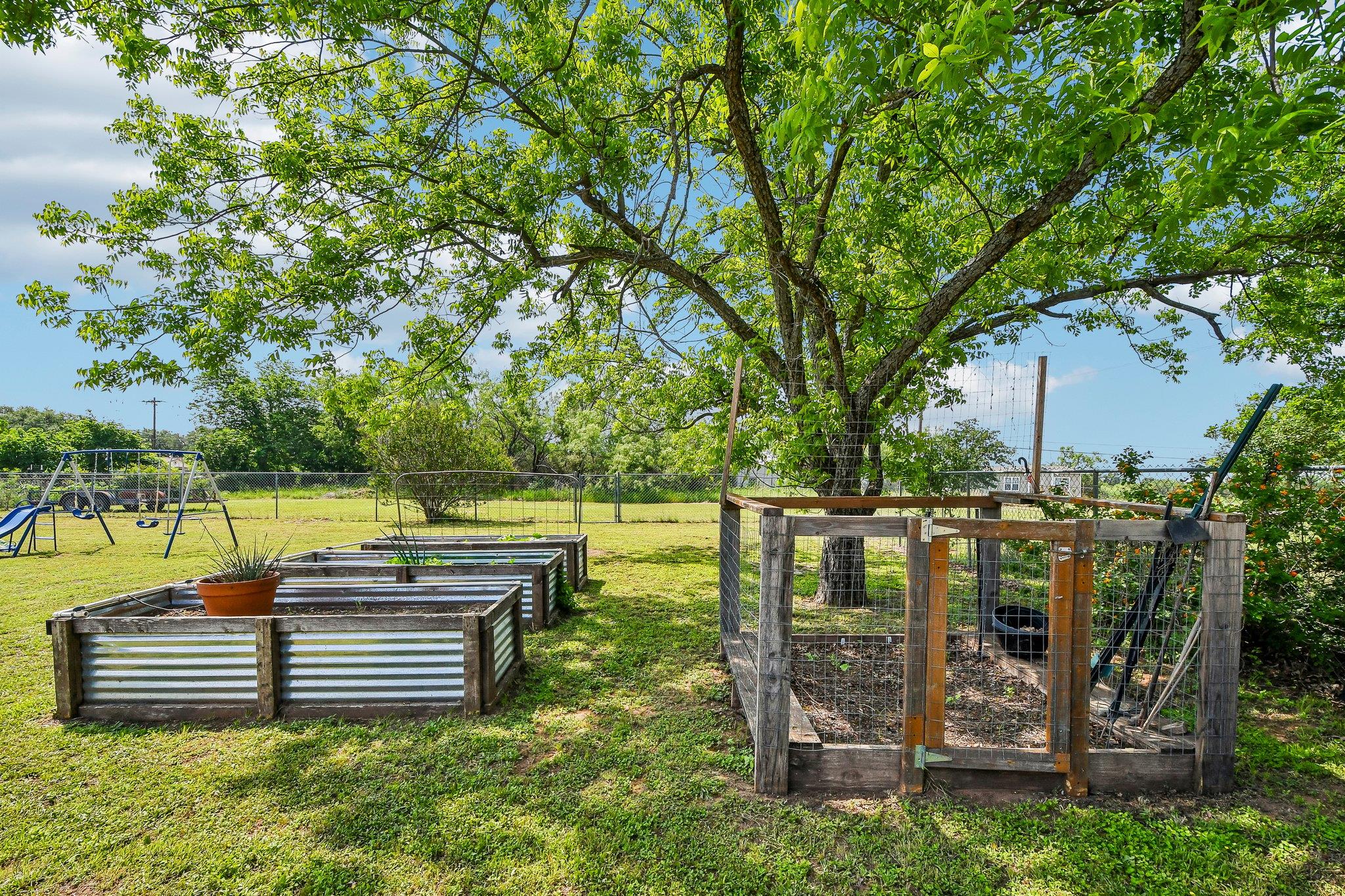 115 Mountain View Dr, Burnet, TX 78611