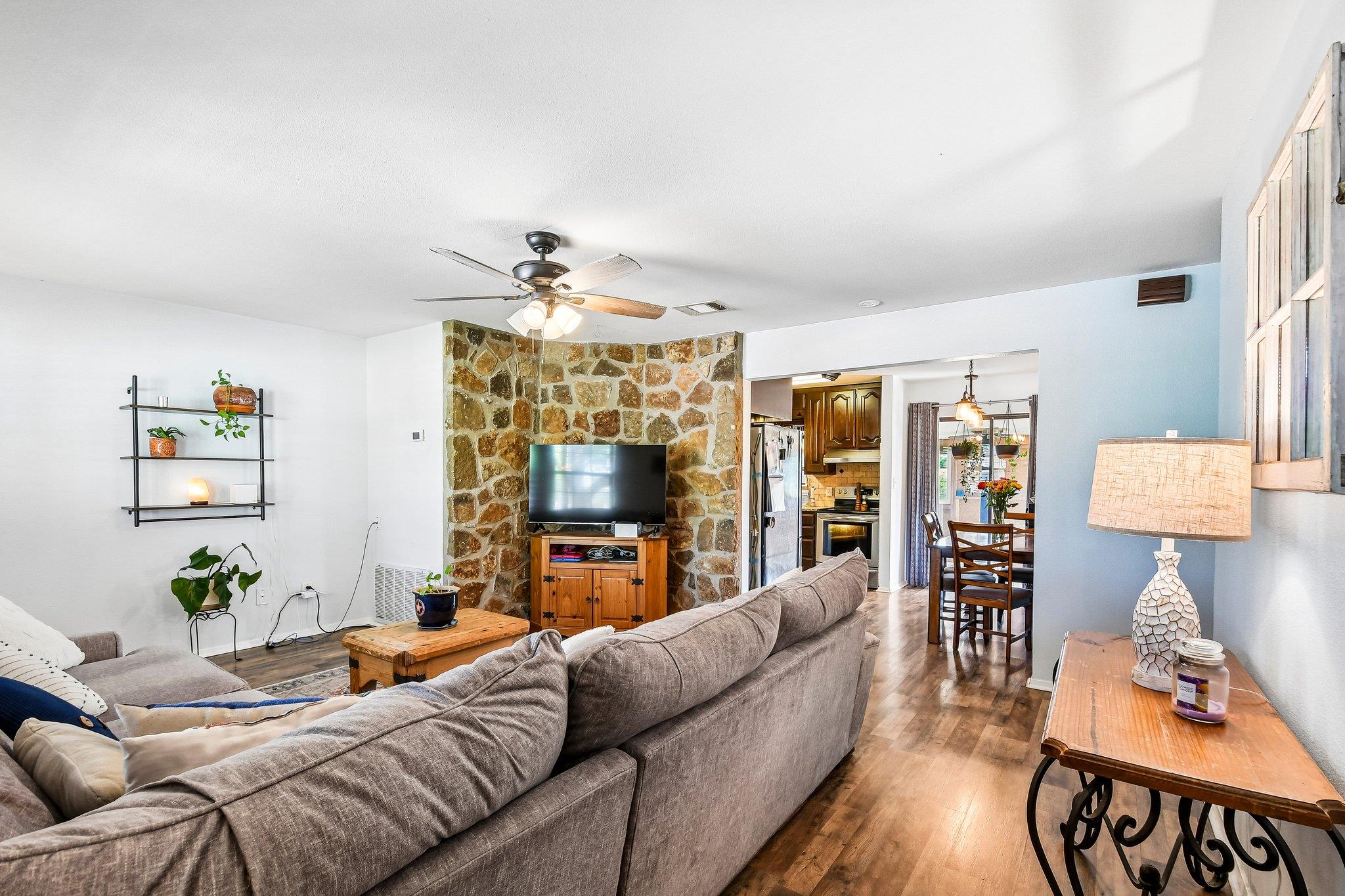 115 Mountain View Dr, Burnet, TX 78611