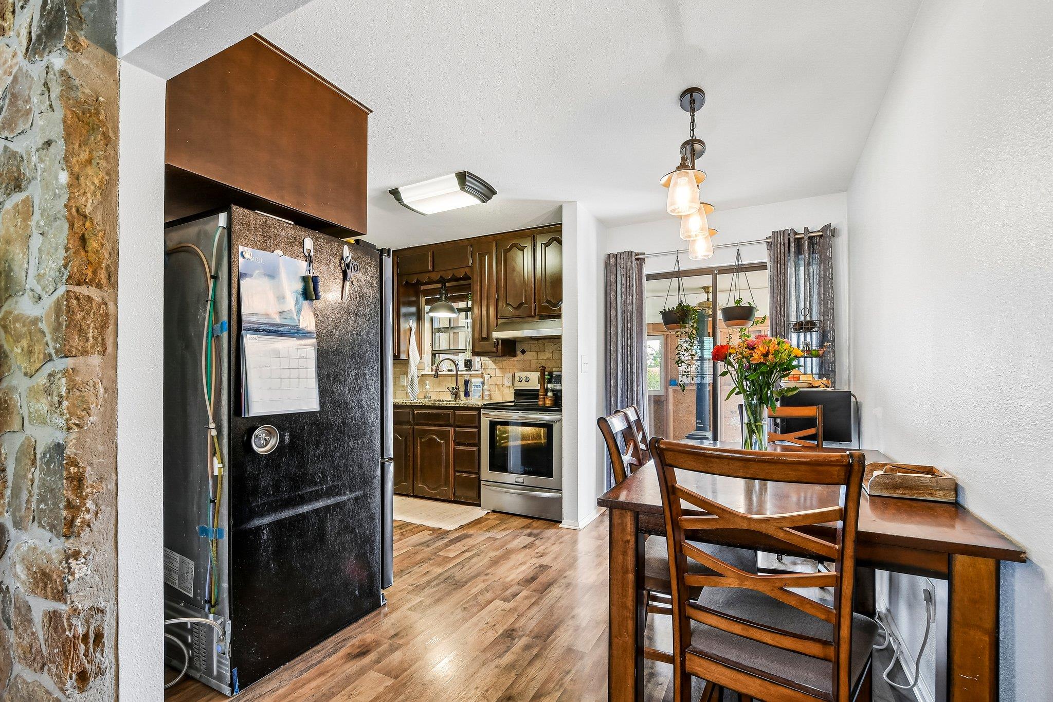 115 Mountain View Dr, Burnet, TX 78611