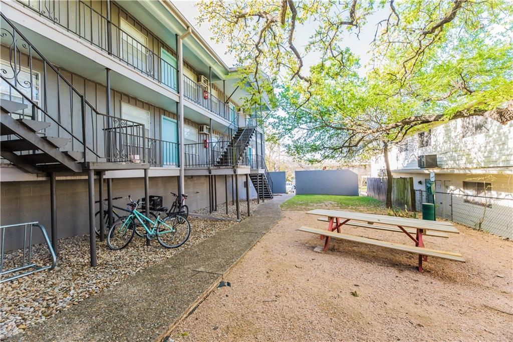 302 E 34th St # 106, Austin, TX 78705