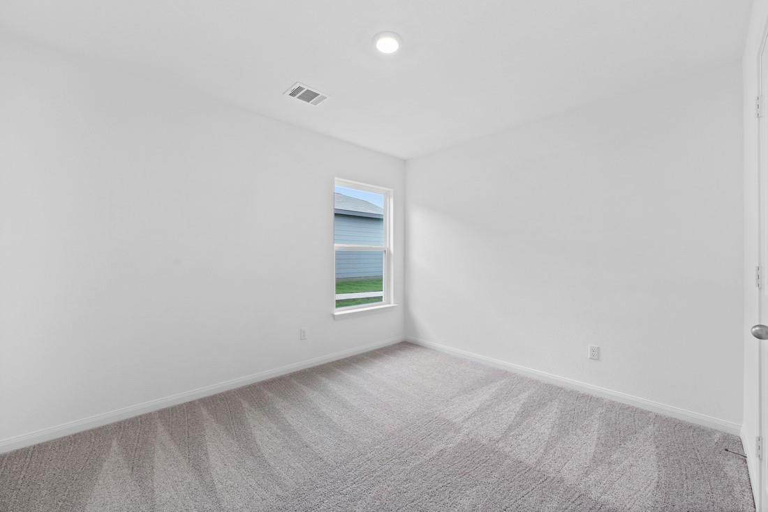 120 Morrison Dr, Jarrell, TX 76537