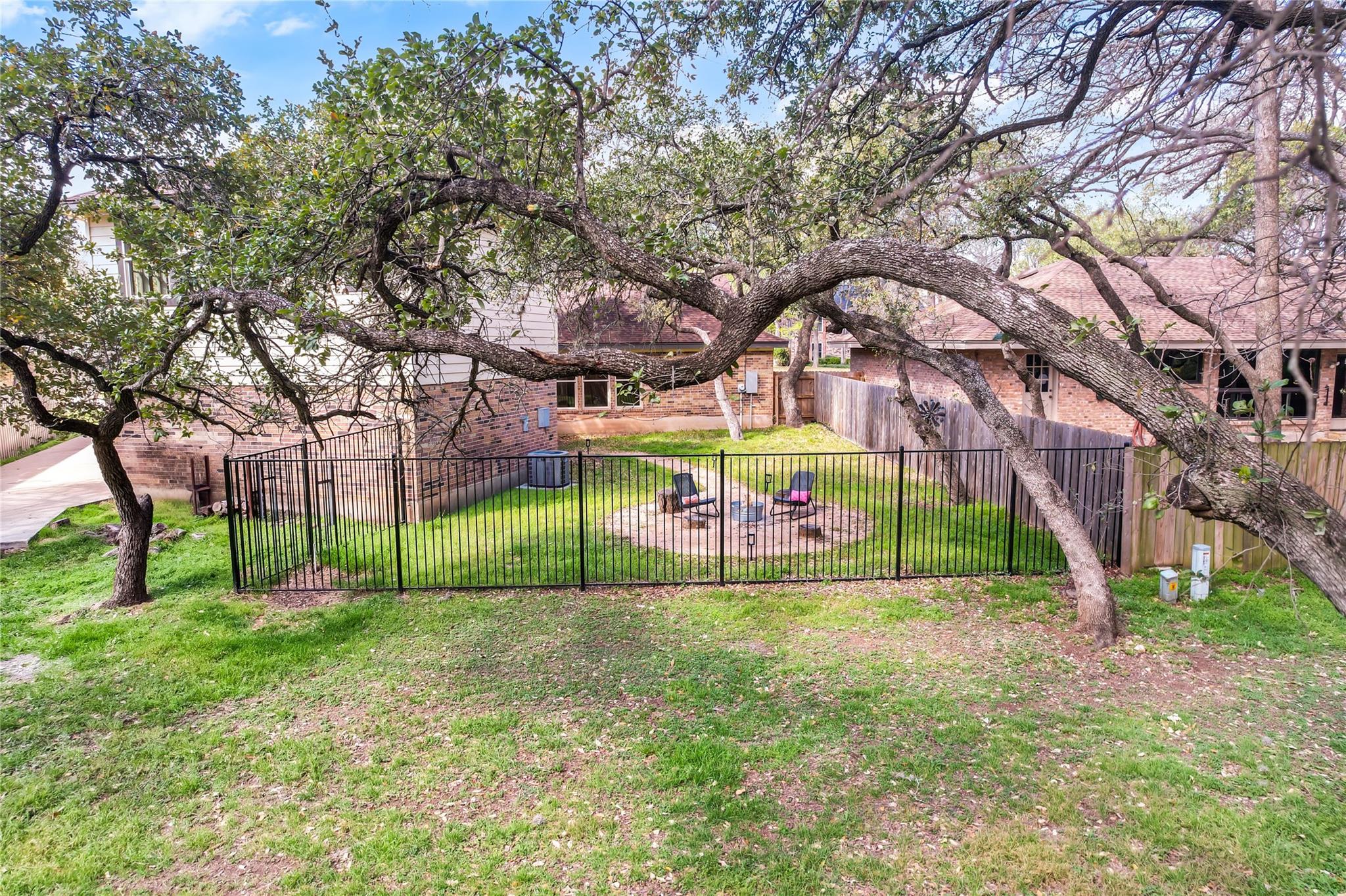 6905 Treaty Oak Cir, Austin, TX 78749