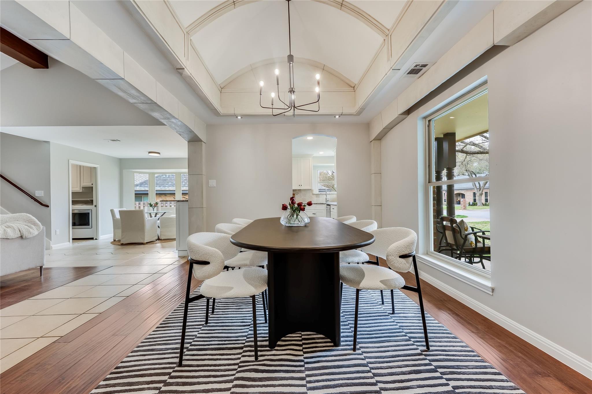 6905 Treaty Oak Cir, Austin, TX 78749