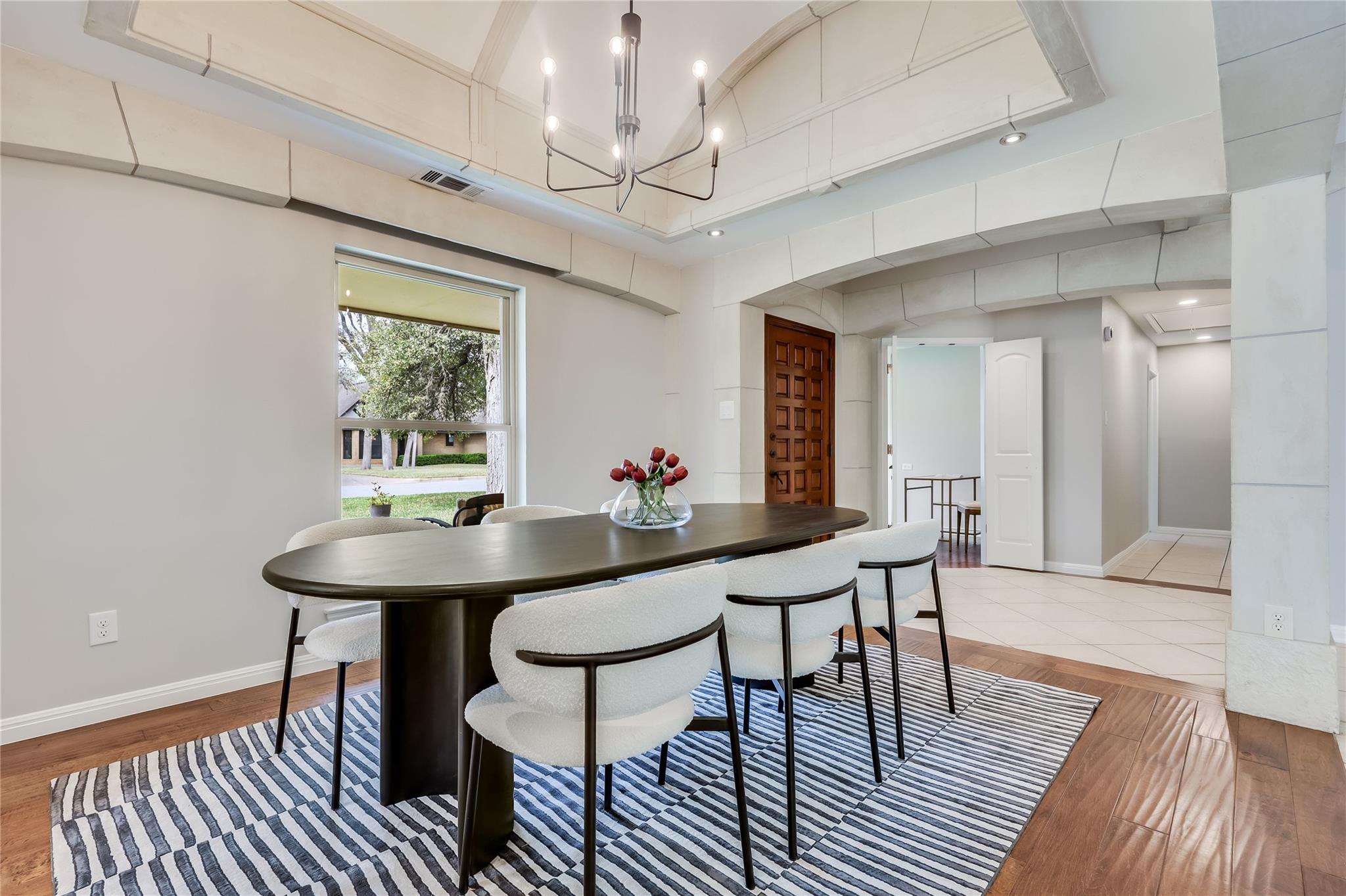 6905 Treaty Oak Cir, Austin, TX 78749