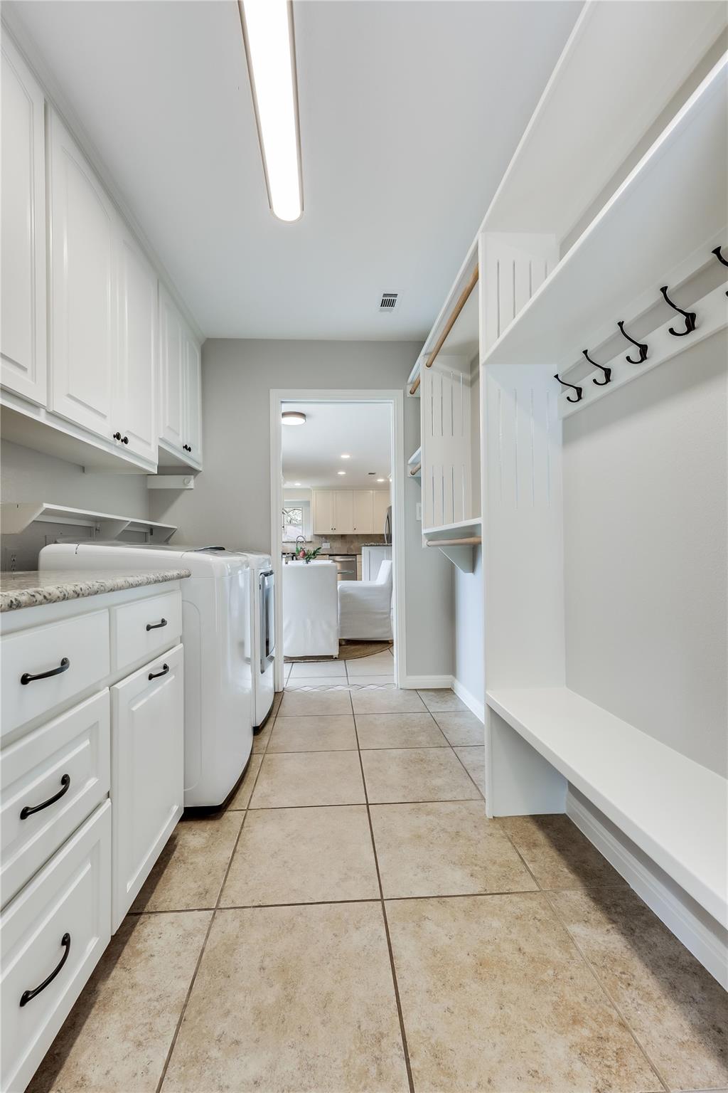 6905 Treaty Oak Cir, Austin, TX 78749
