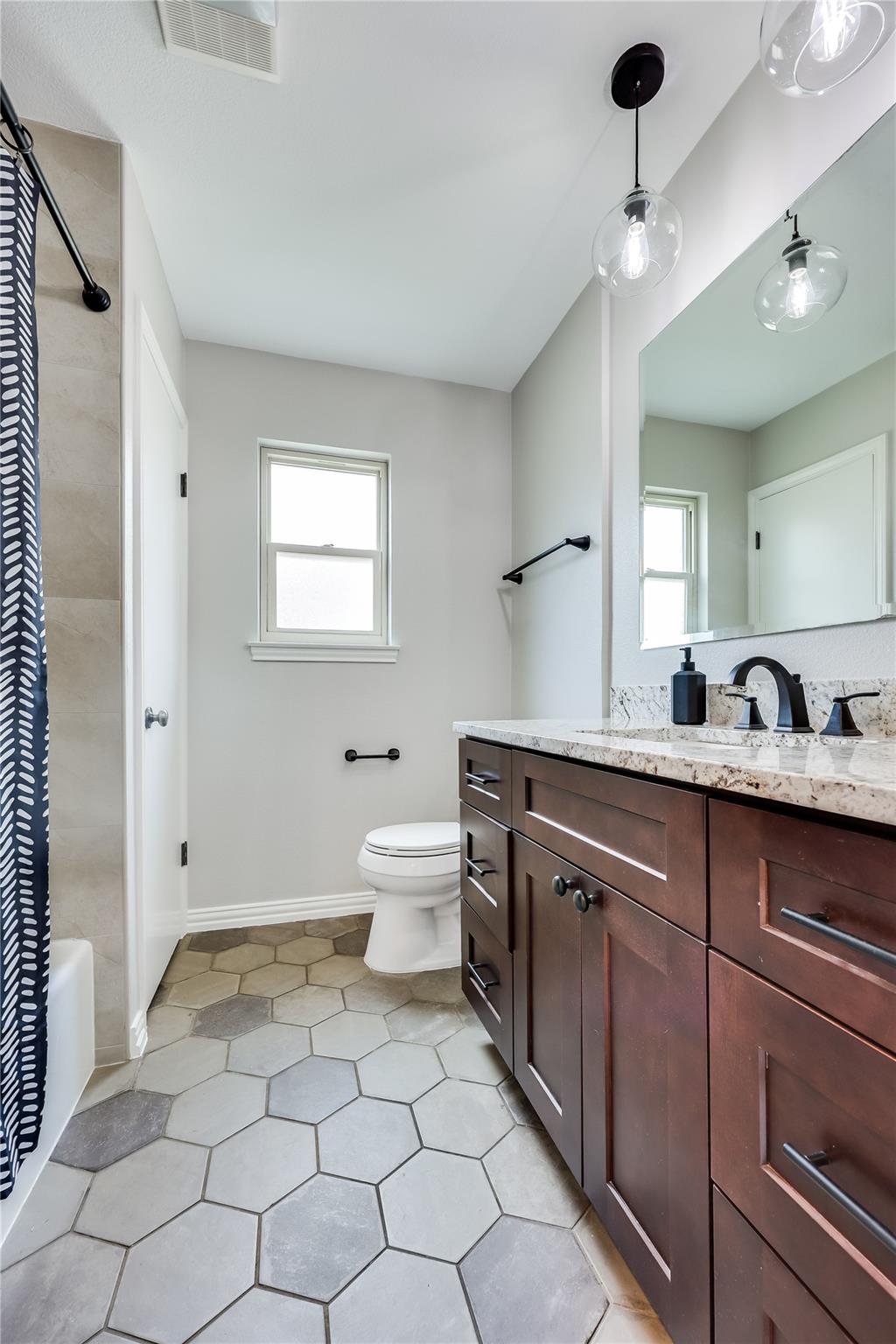 6905 Treaty Oak Cir, Austin, TX 78749