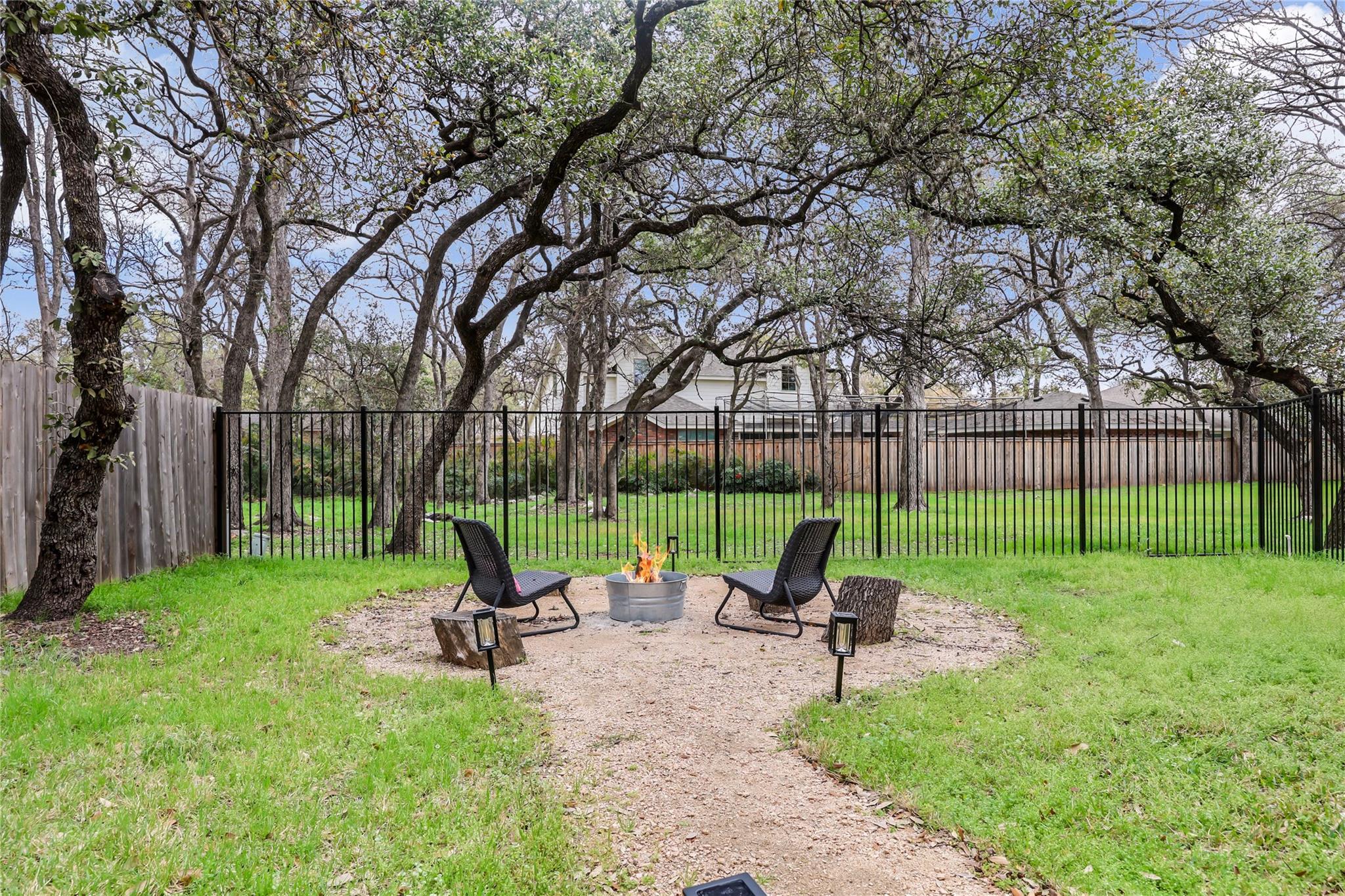 6905 Treaty Oak Cir, Austin, TX 78749