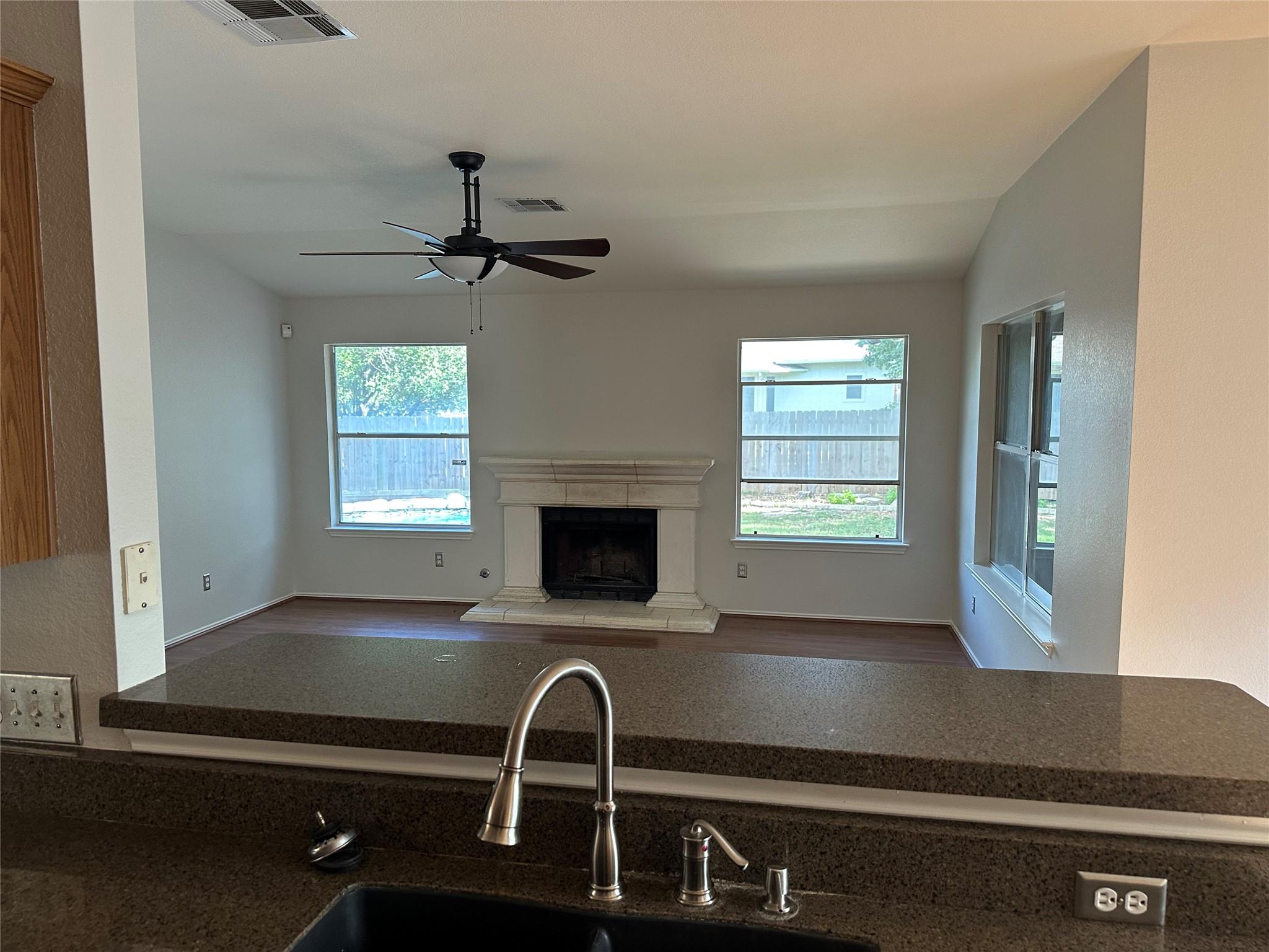 1210 Highland Dr, Cedar Park, TX 78613