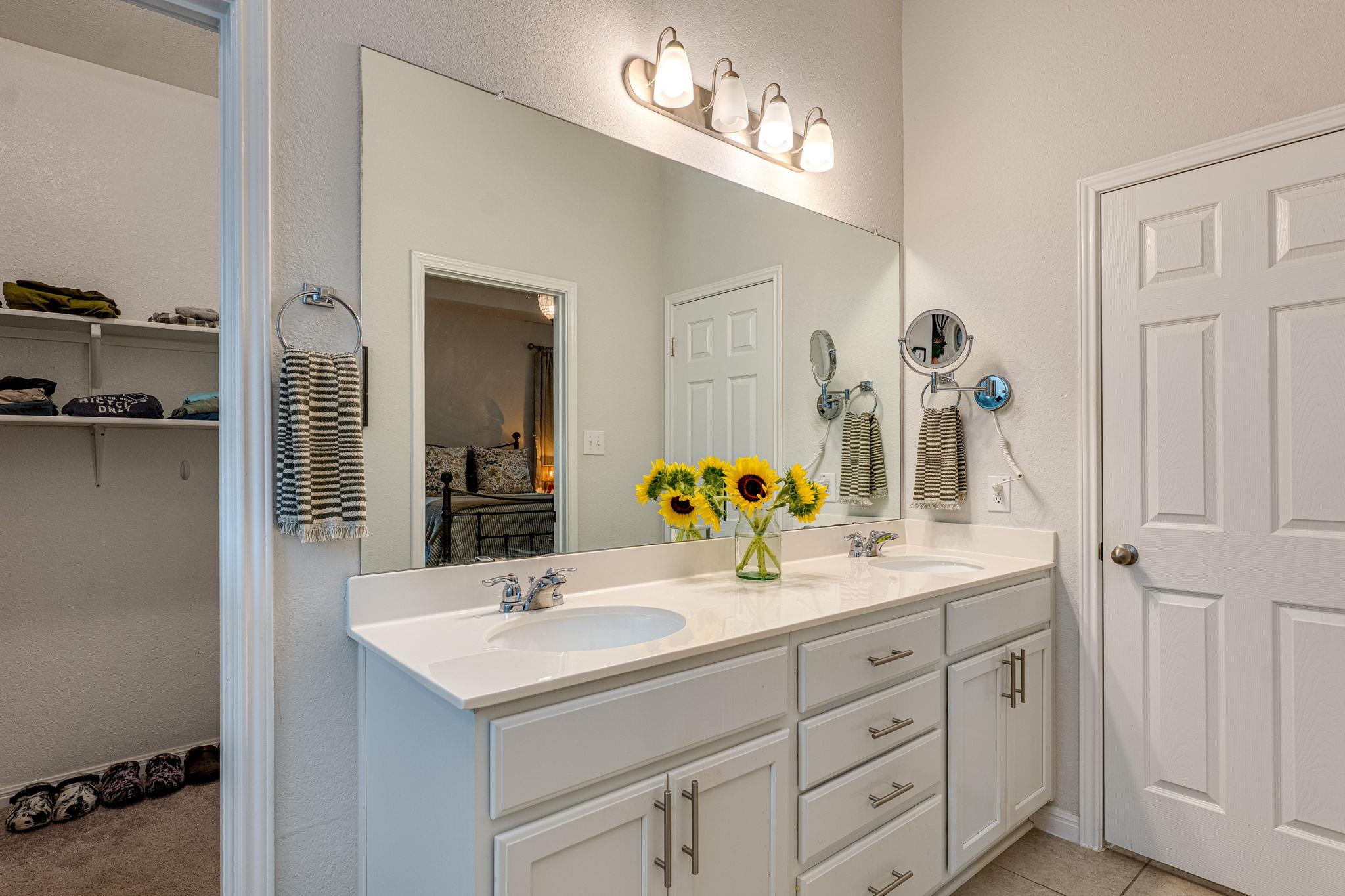 1009 Goldilocks Ln, Manchaca, TX 78652