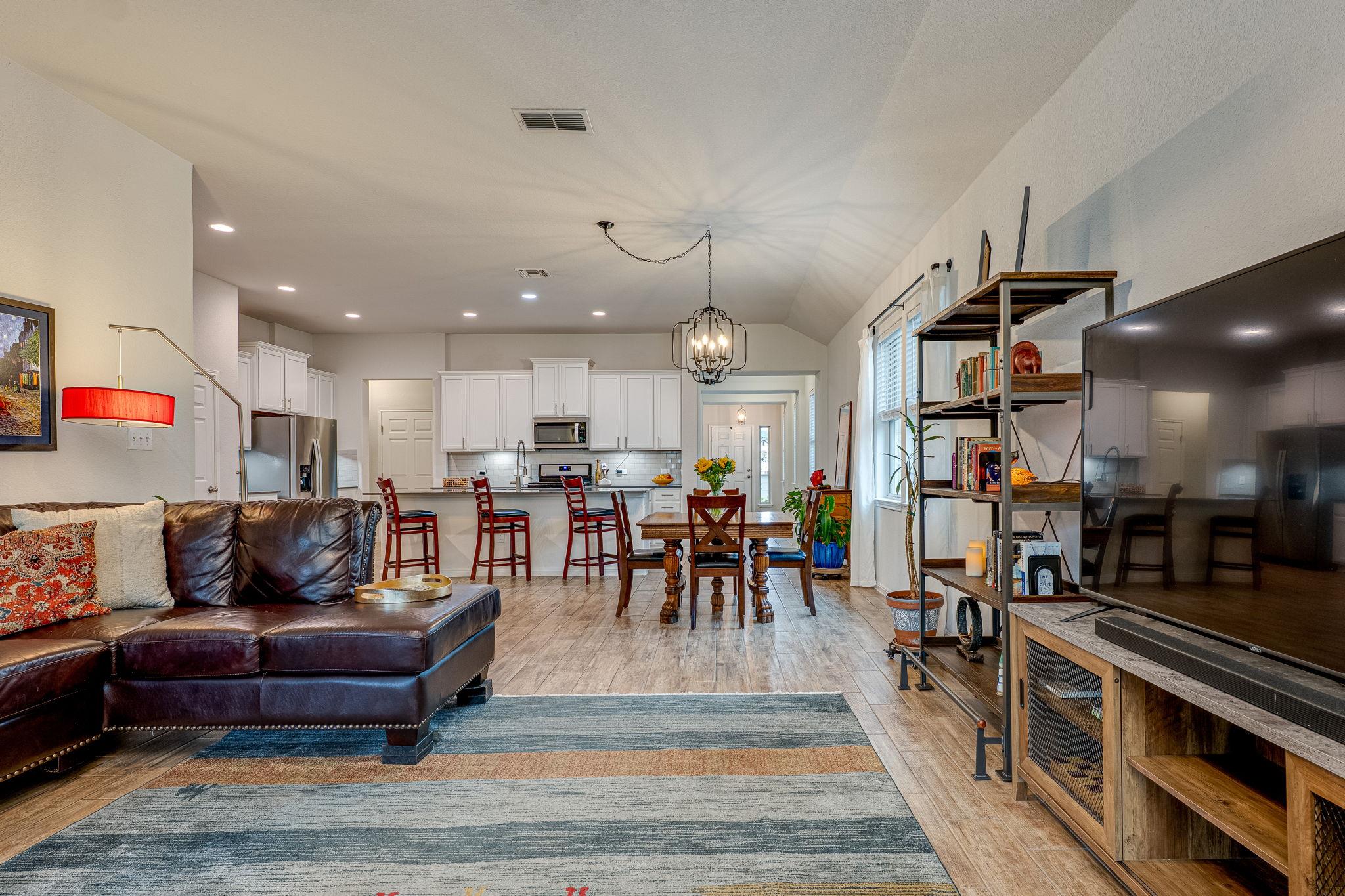 1009 Goldilocks Ln, Manchaca, TX 78652
