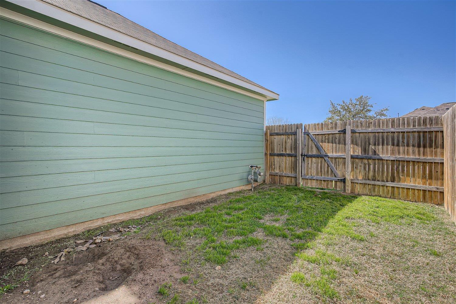 1604 Los Olivios Way, Austin, TX 78725