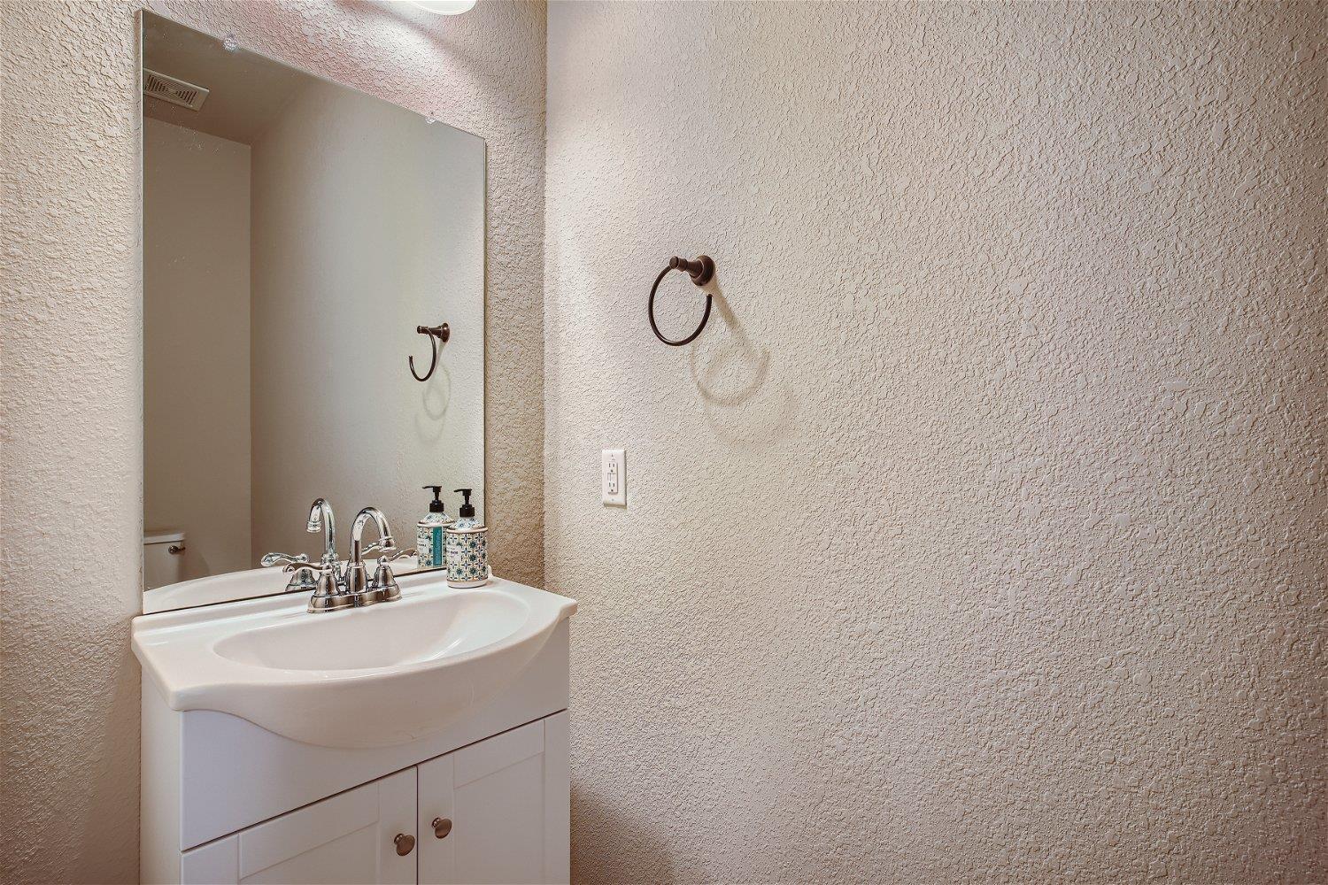 1604 Los Olivios Way, Austin, TX 78725