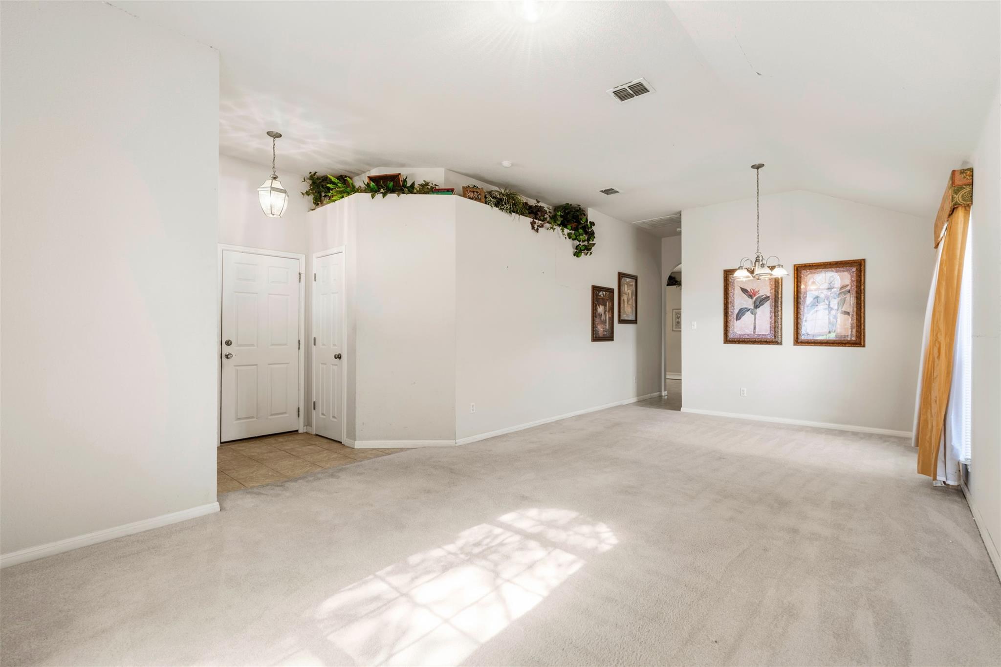 1156 Woodlands Dr, Kyle, TX 78640