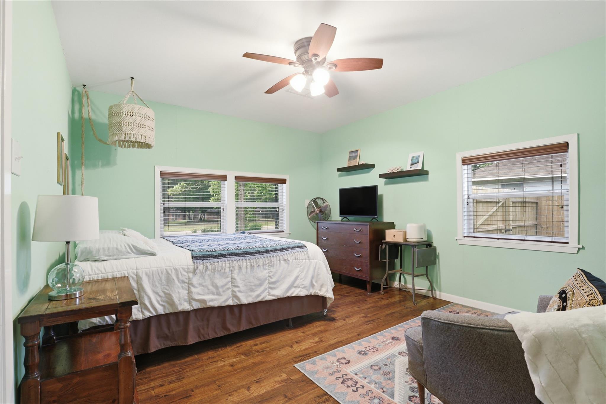 306 Erie Ave, Rockdale, TX 76567