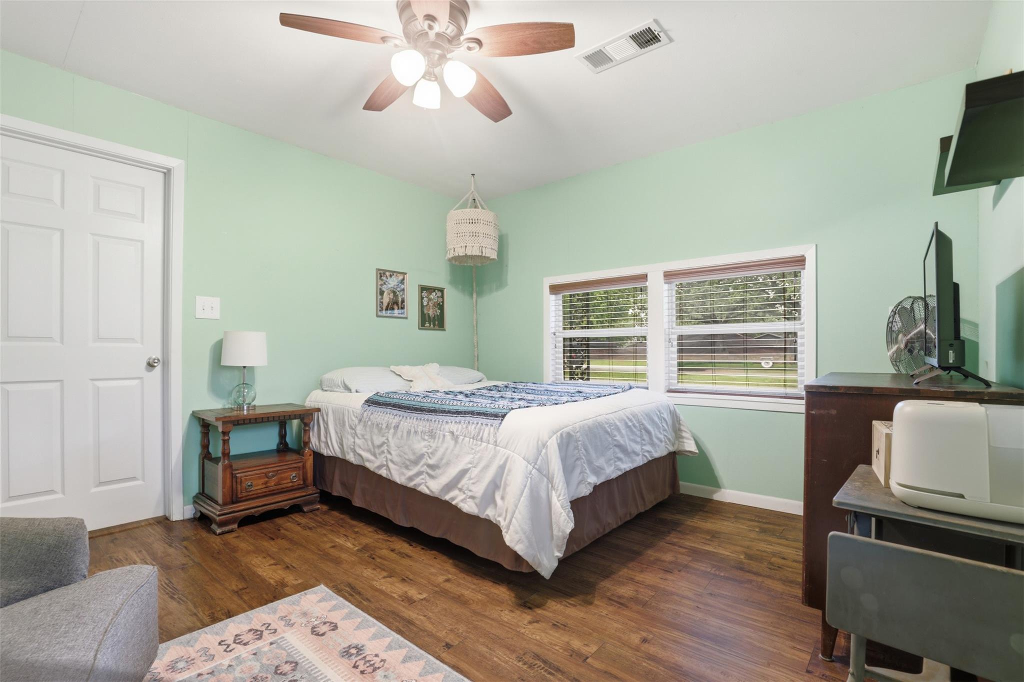 306 Erie Ave, Rockdale, TX 76567