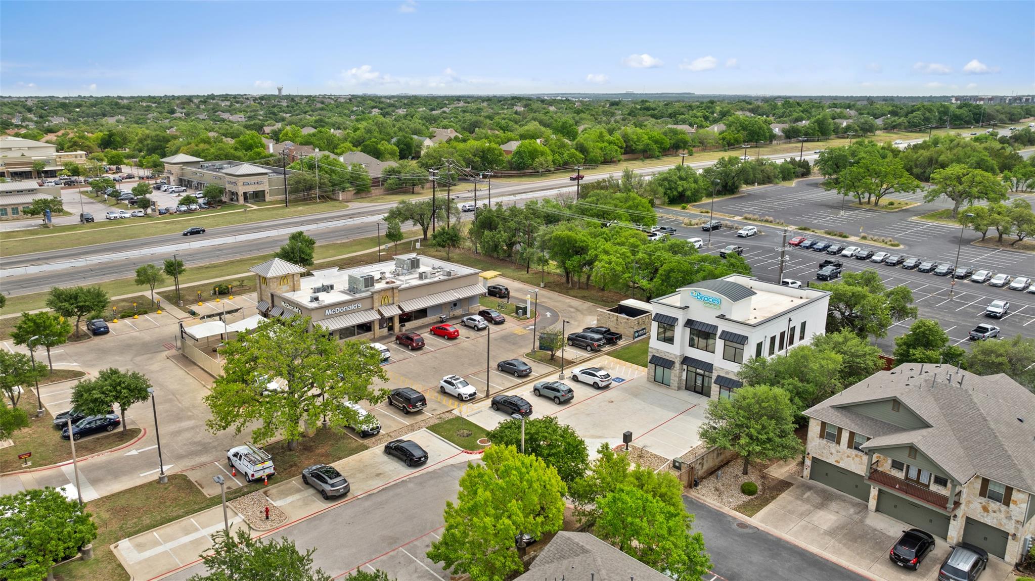 10521 Parmer Ln, Cedar Park, TX 78613