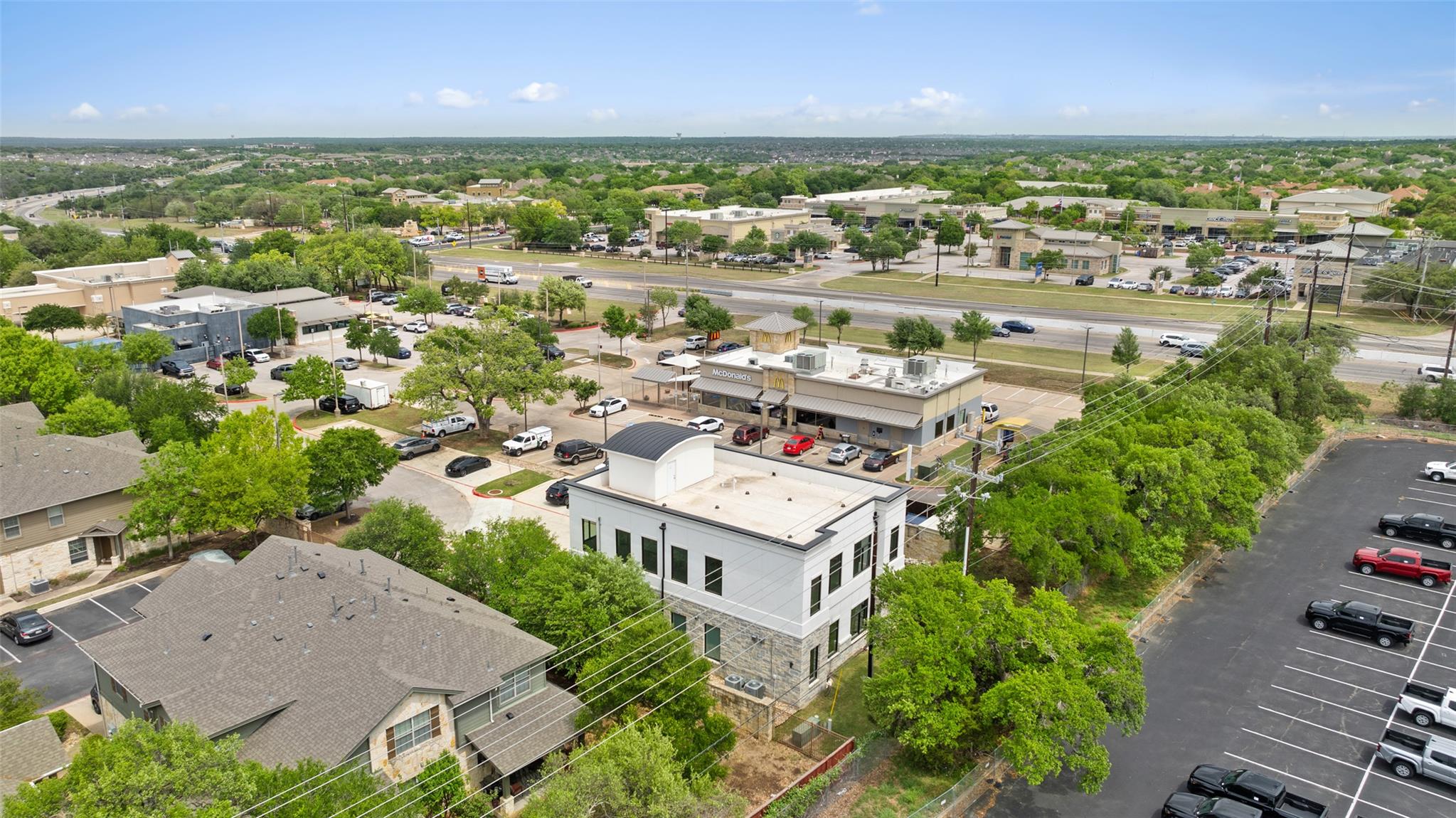 10521 Parmer Ln, Cedar Park, TX 78613