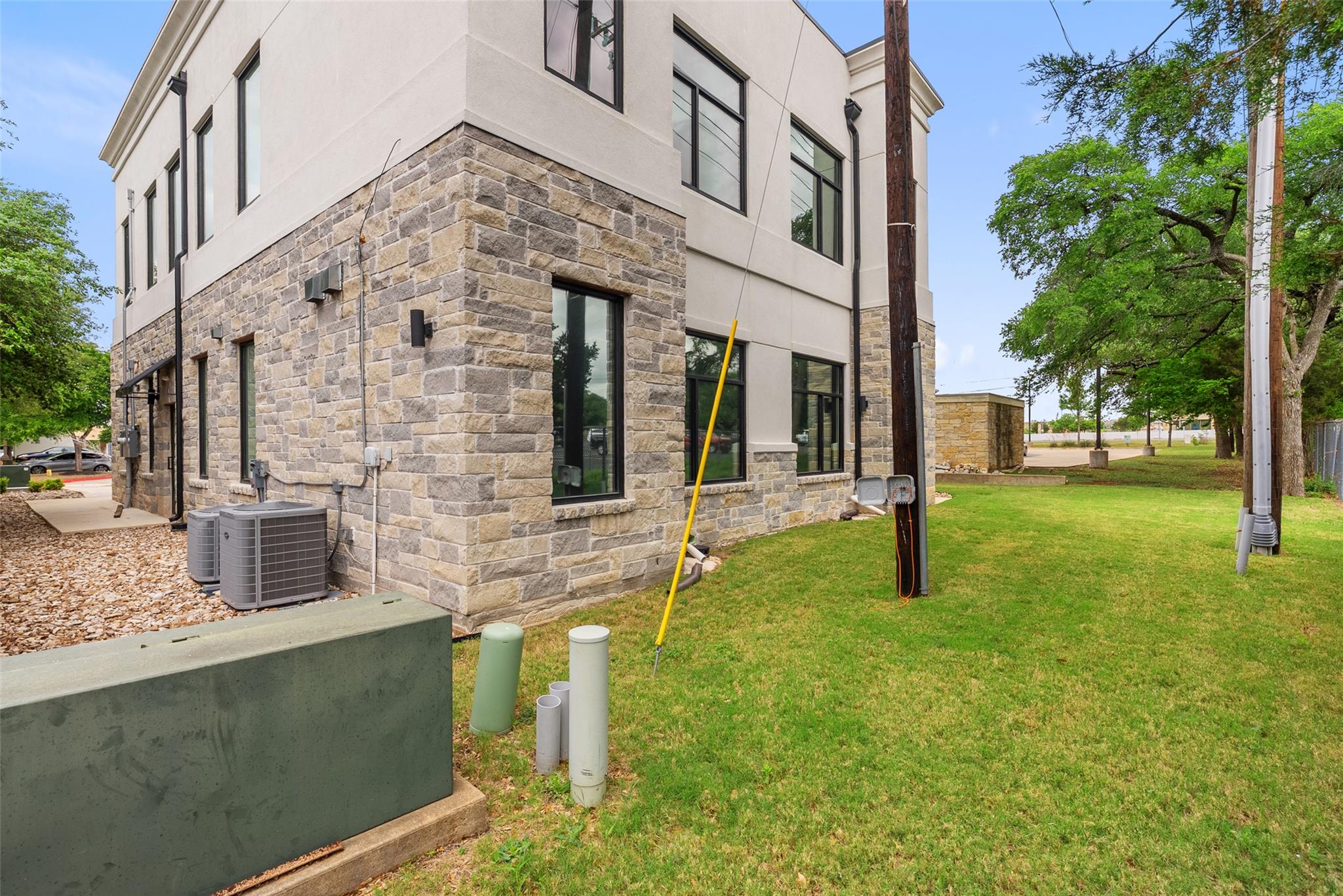 10521 Parmer Ln, Cedar Park, TX 78613