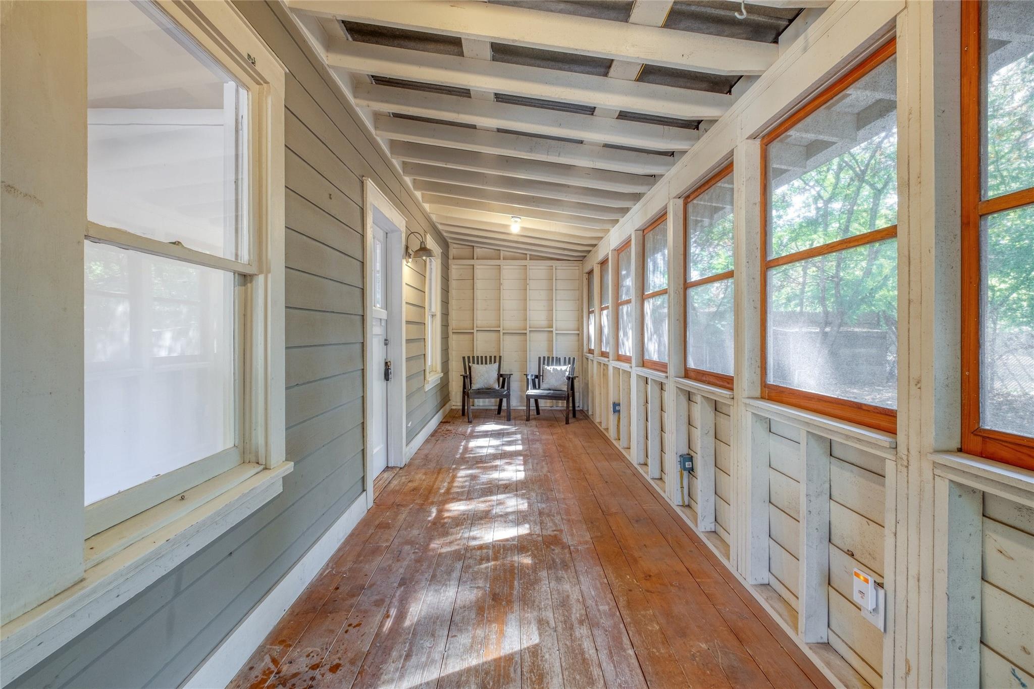 708 & 712 Nowotny Ln, Austin, TX 78702