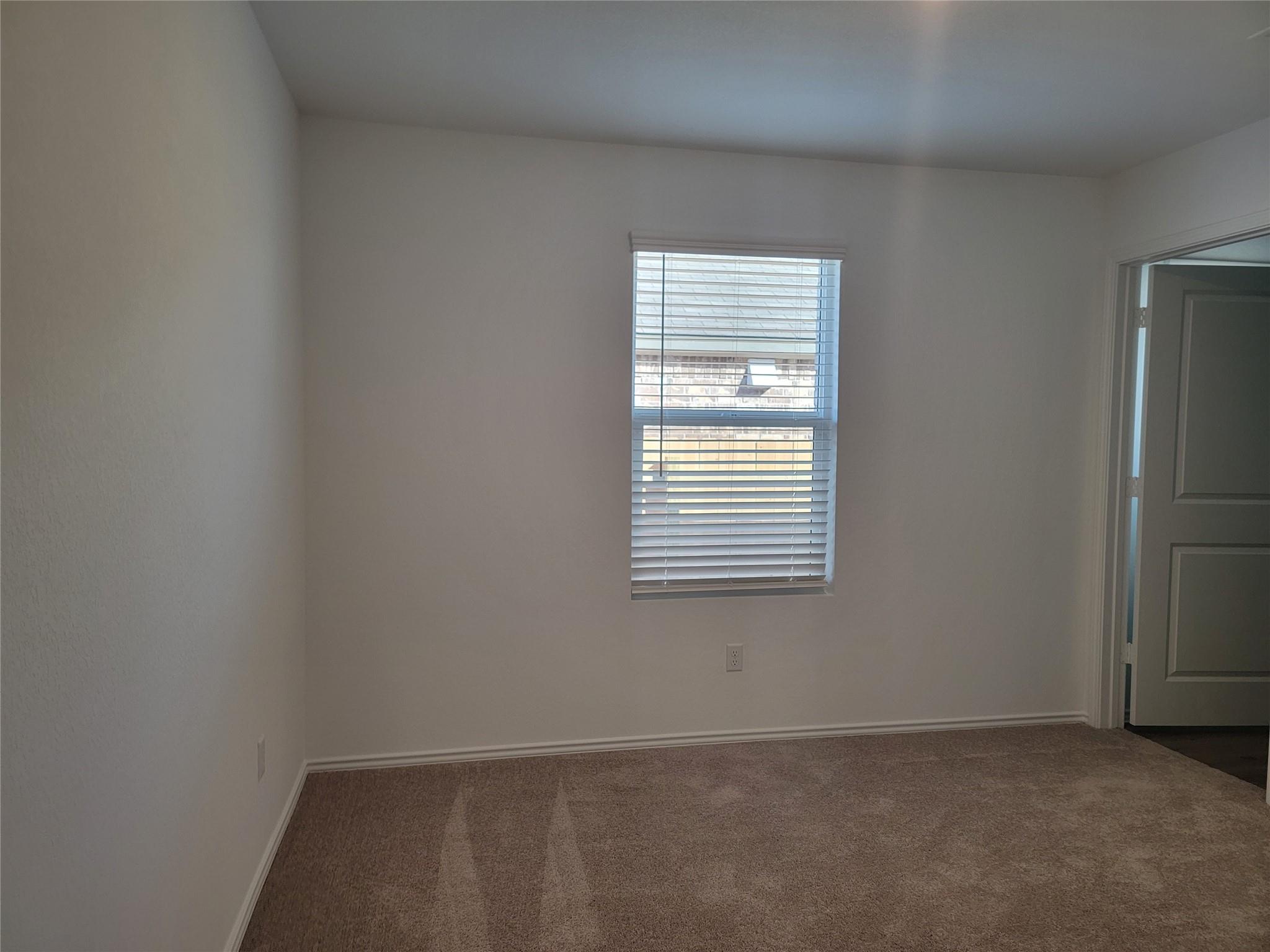 602 Arnage Dr, Hutto, TX 78634