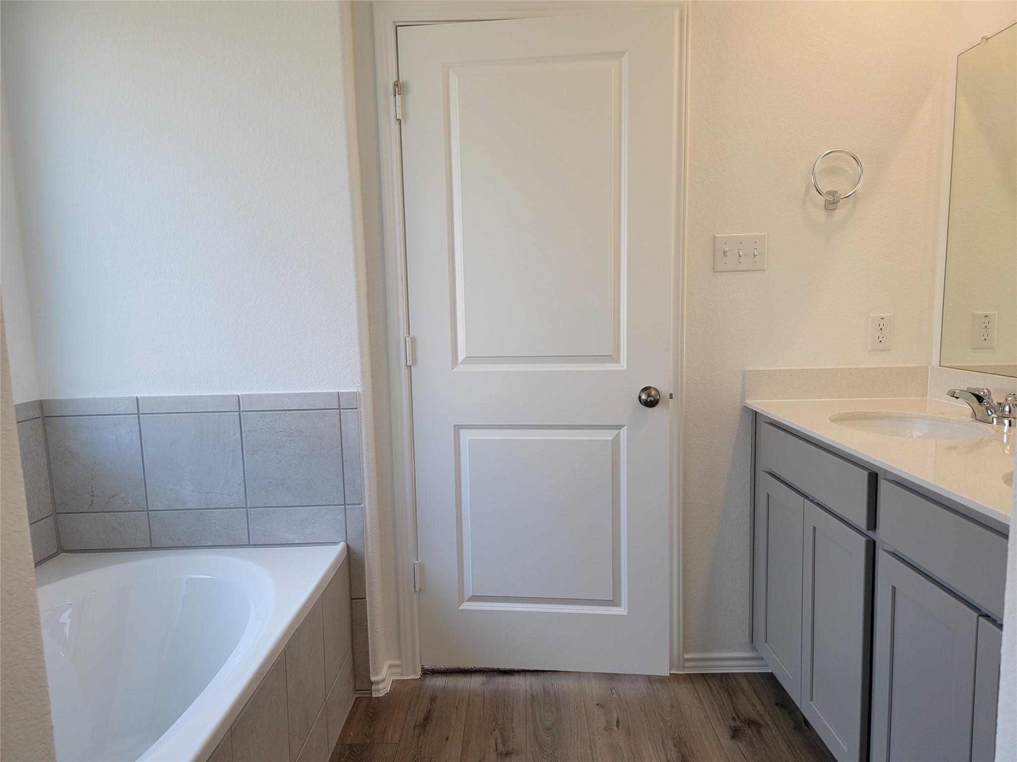 602 Arnage Dr, Hutto, TX 78634
