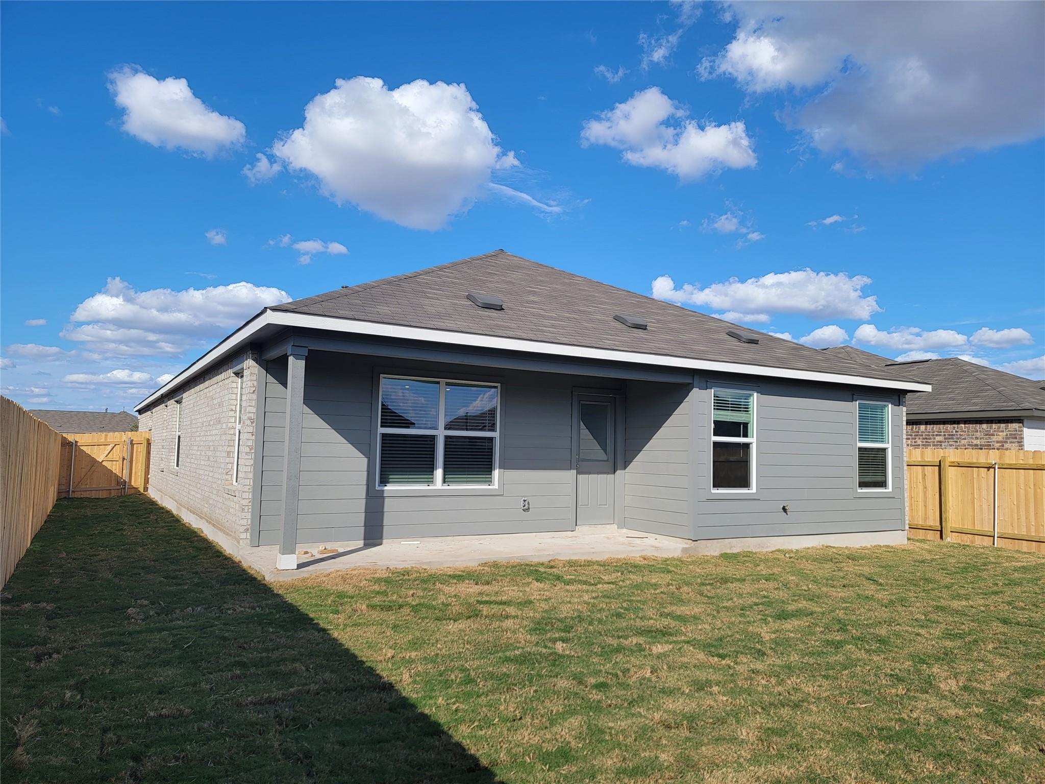 602 Arnage Dr, Hutto, TX 78634