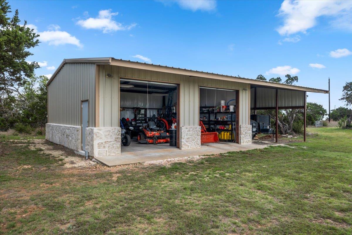 6594 W Hwy 290, Dripping Springs, TX 78620
