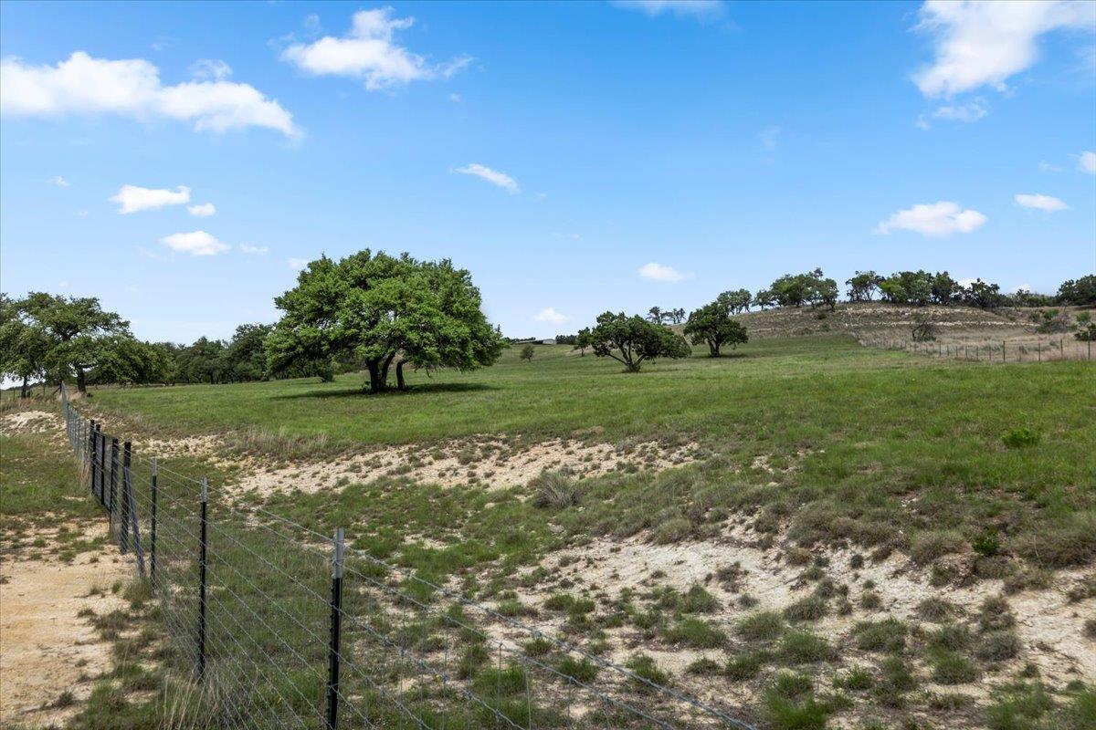 6594 W Hwy 290, Dripping Springs, TX 78620