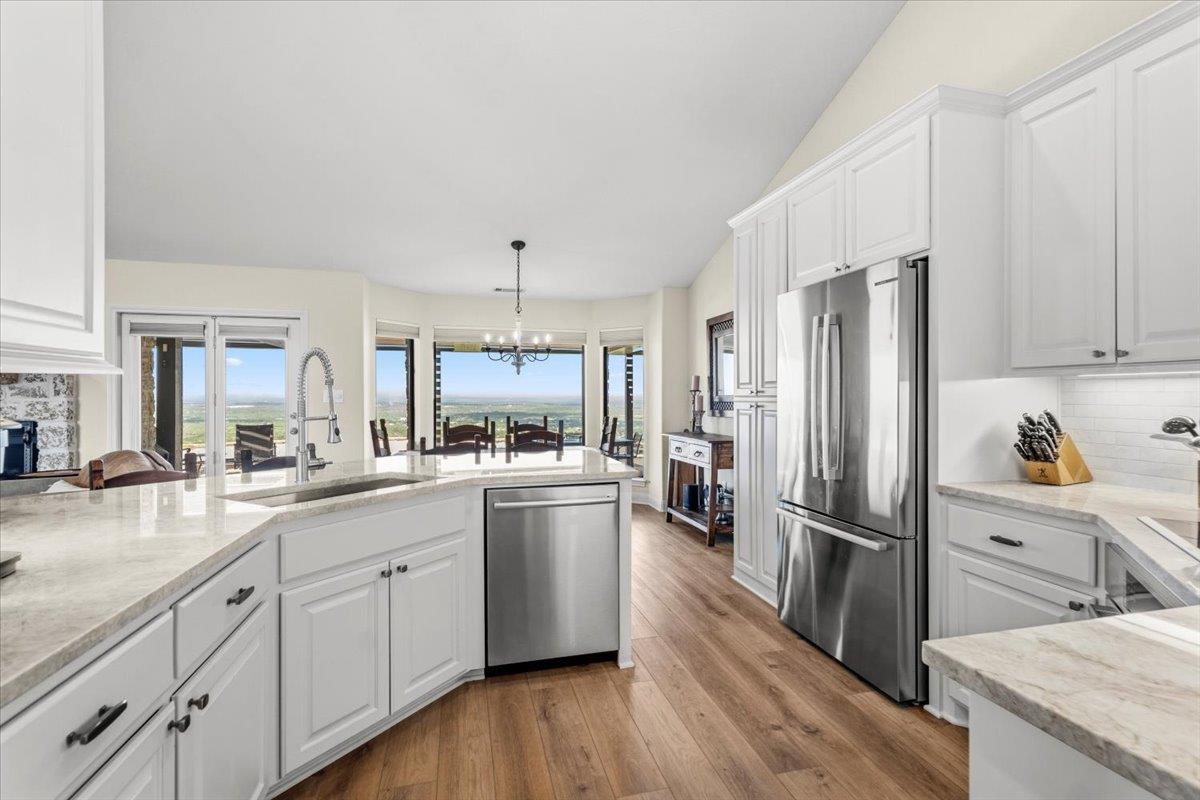 6594 W Hwy 290, Dripping Springs, TX 78620