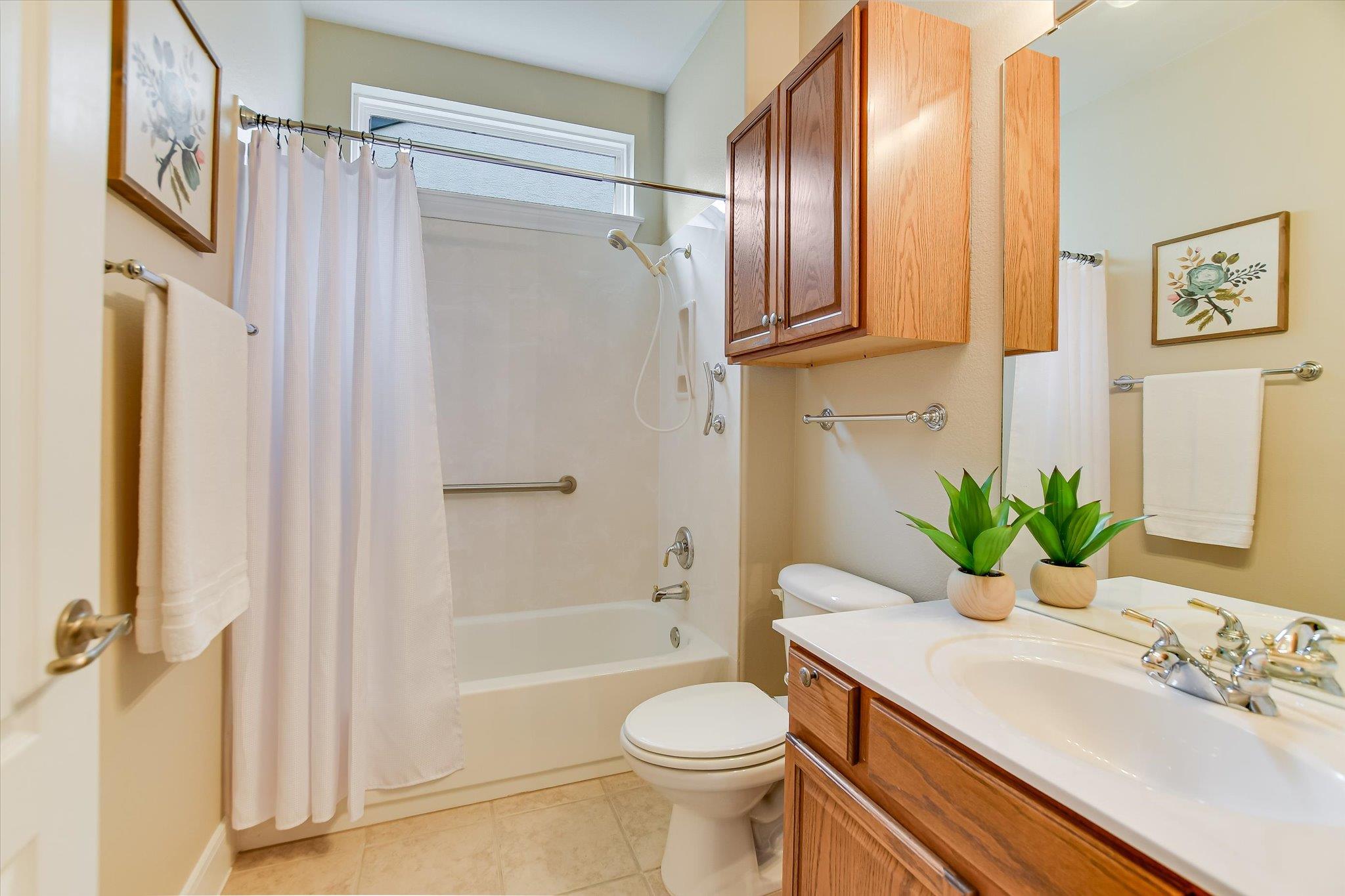 614 Armstrong Dr, Georgetown, TX 78633