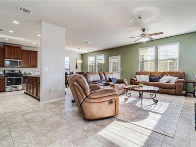 162 Eagle Brook Ln, Buda, TX 78610
