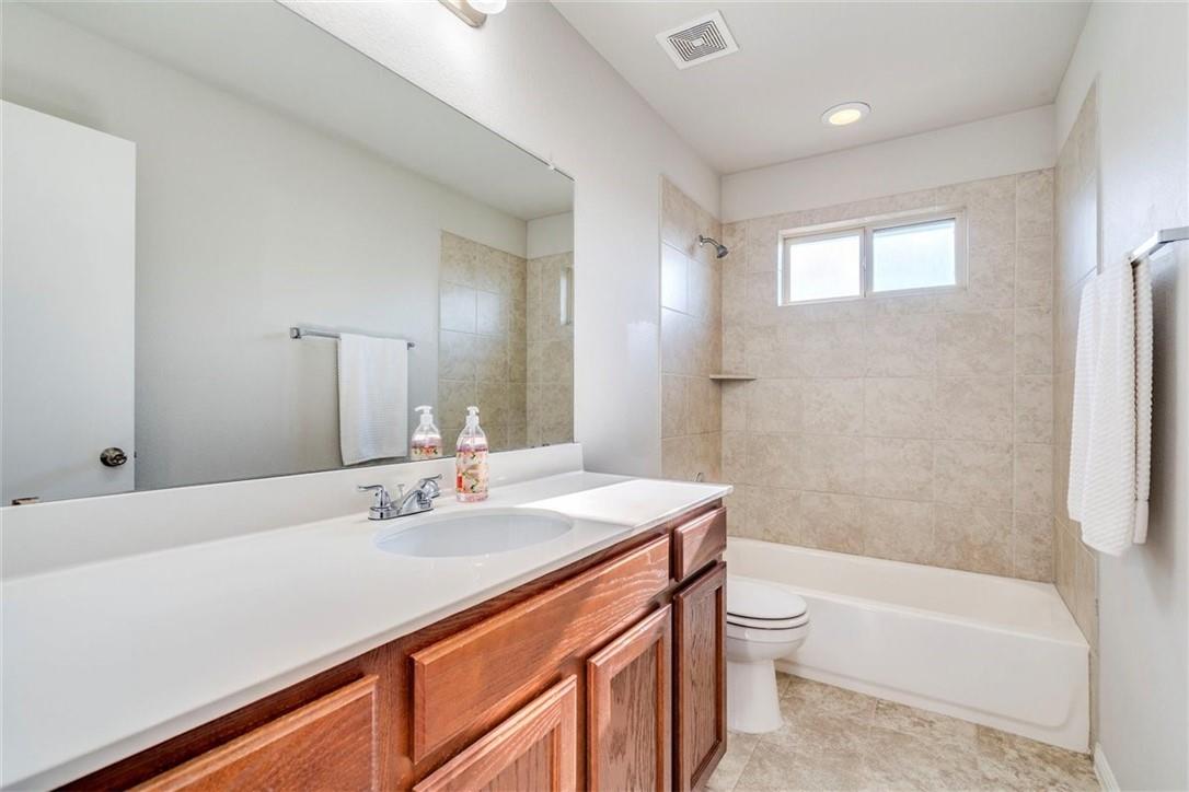 162 Eagle Brook Ln, Buda, TX 78610