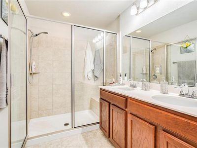 162 Eagle Brook Ln, Buda, TX 78610
