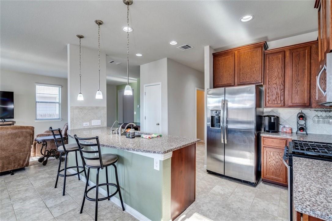 162 Eagle Brook Ln, Buda, TX 78610