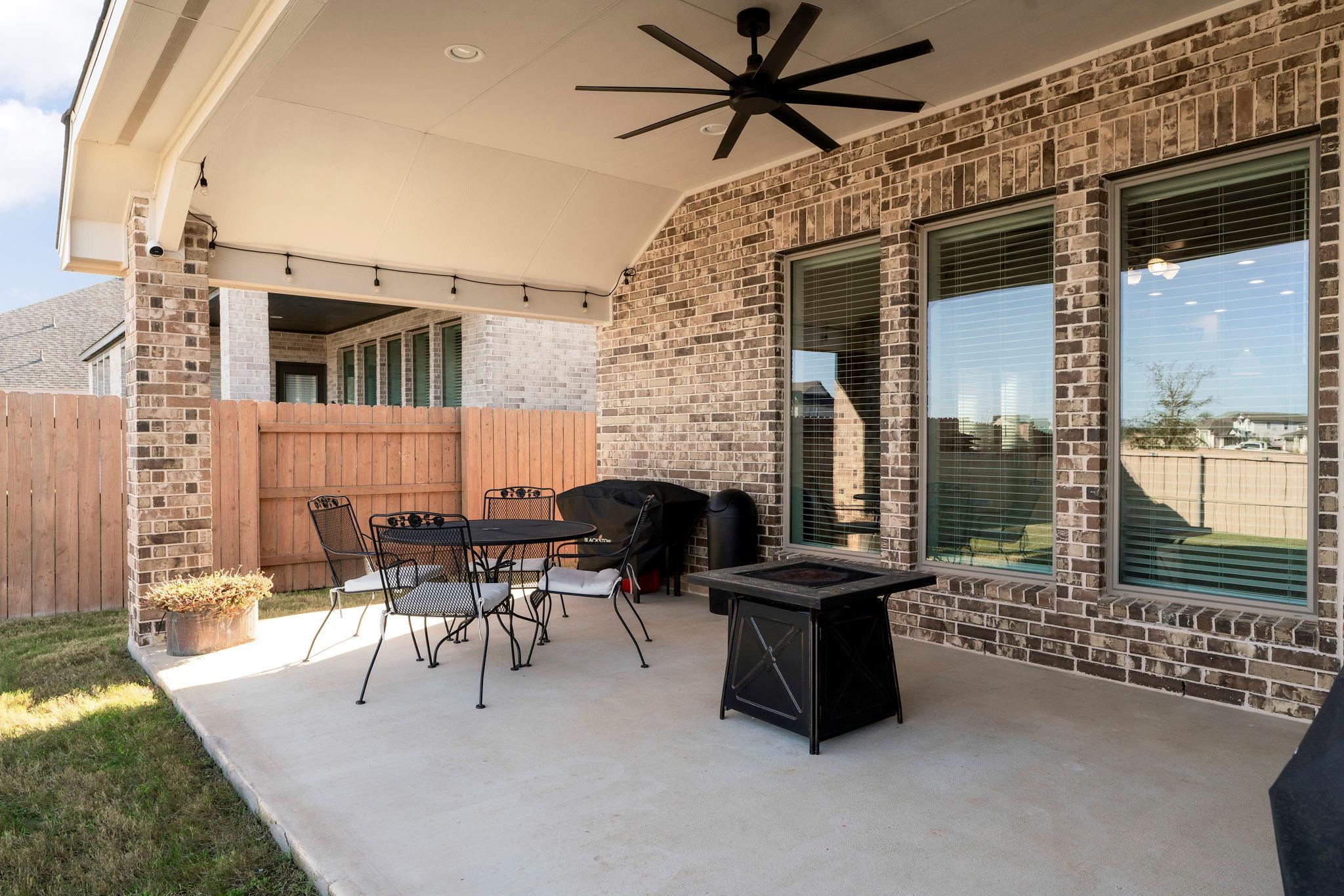 142 Palo Pinto Bnd, Bastrop, TX 78602