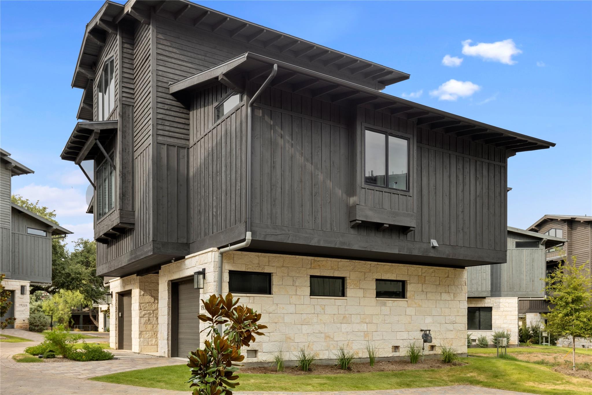 19216 Lost Tree Blvd # 8, Spicewood, TX 78669