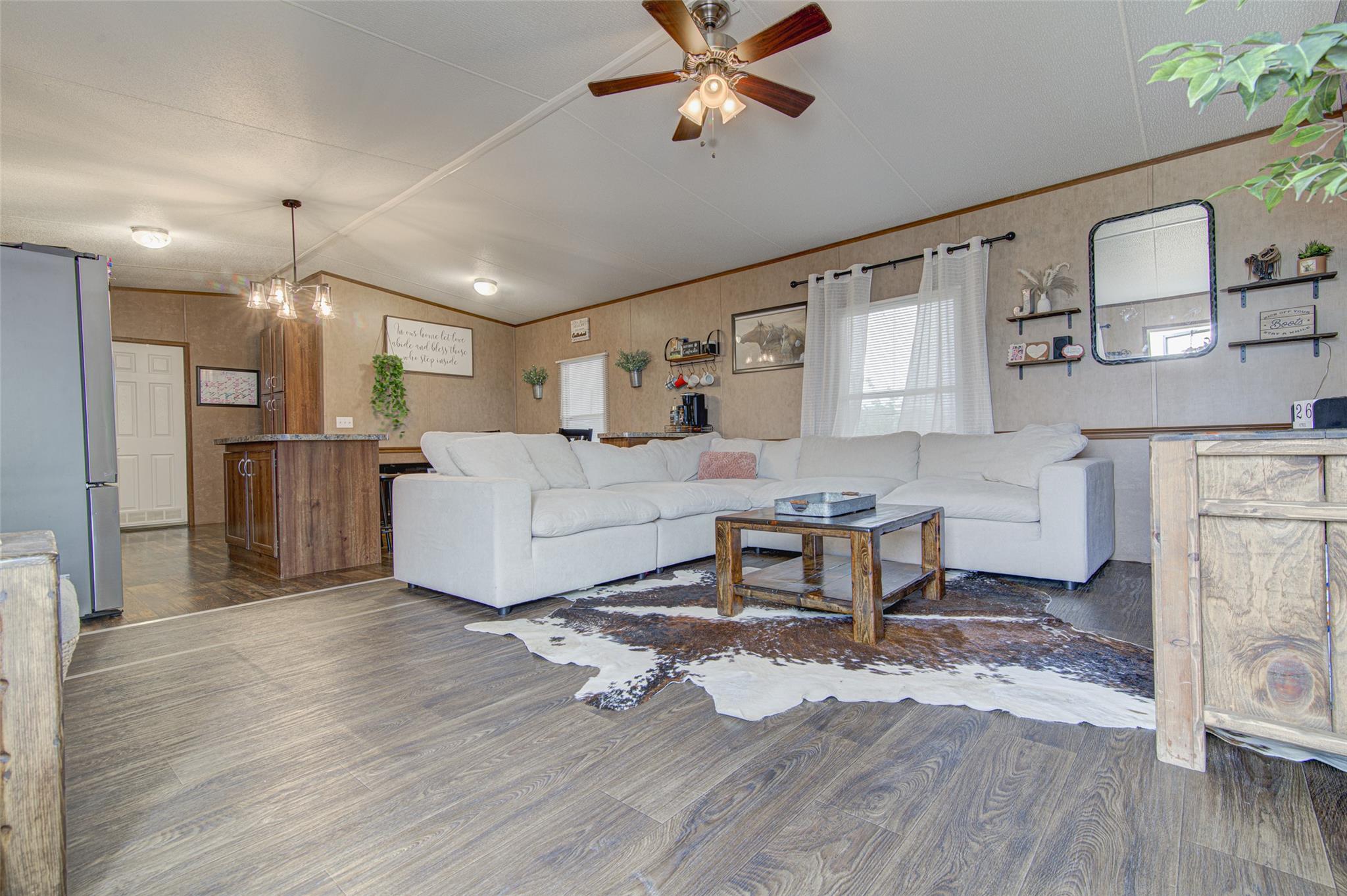 23 Summer Sun Cv, Uhland, TX 78640