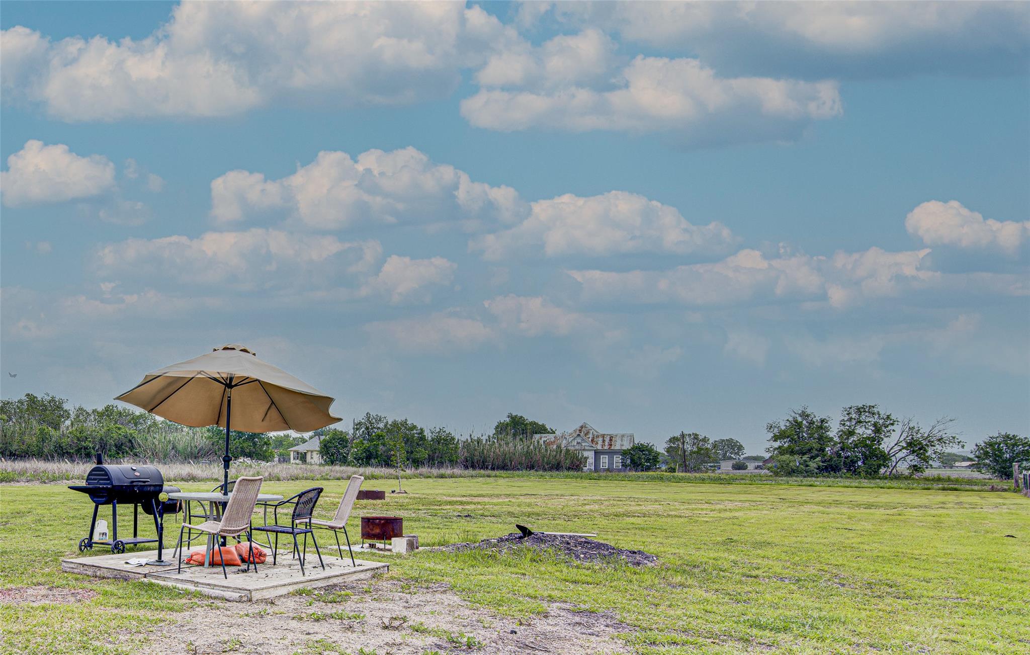 23 Summer Sun Cv, Uhland, TX 78640