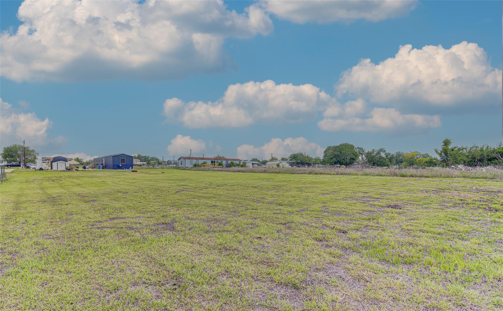 23 Summer Sun Cv, Uhland, TX 78640