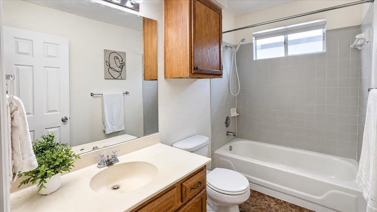 1421 Garden Path Dr, Round Rock, TX 78664