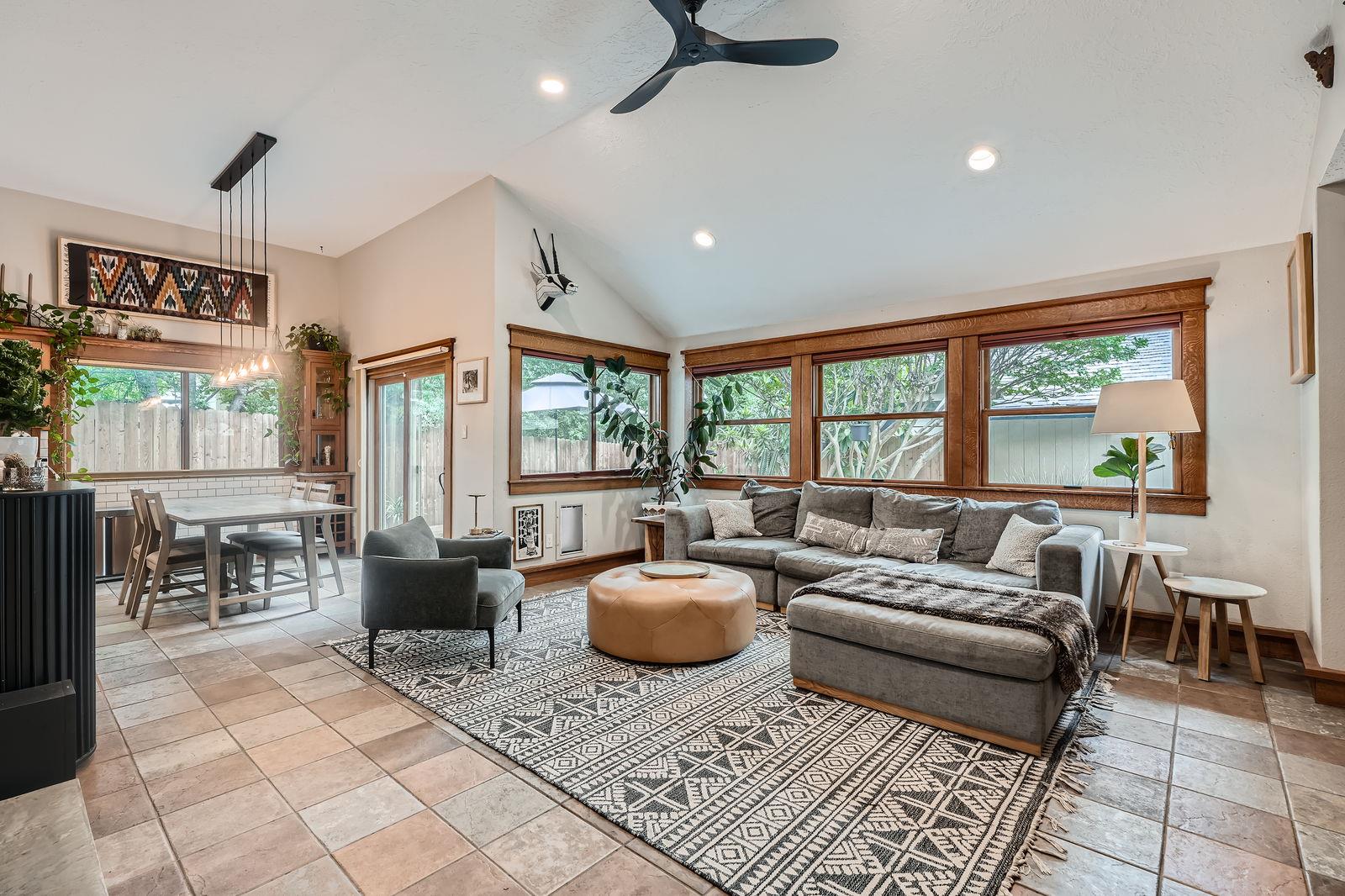 5306 Summer Cir, Austin, TX 78741