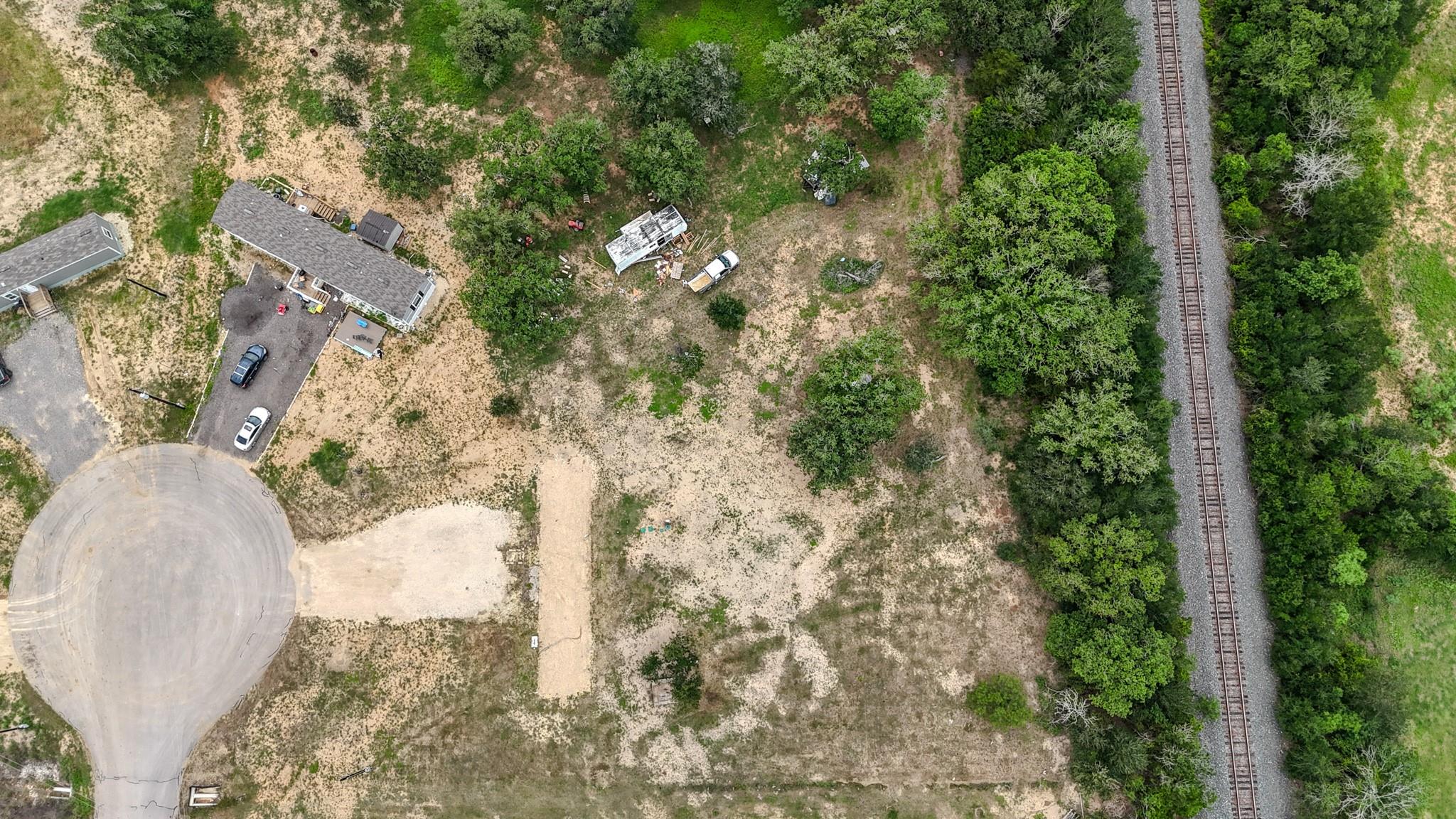 200 Luna Ct, Dale, TX 78616