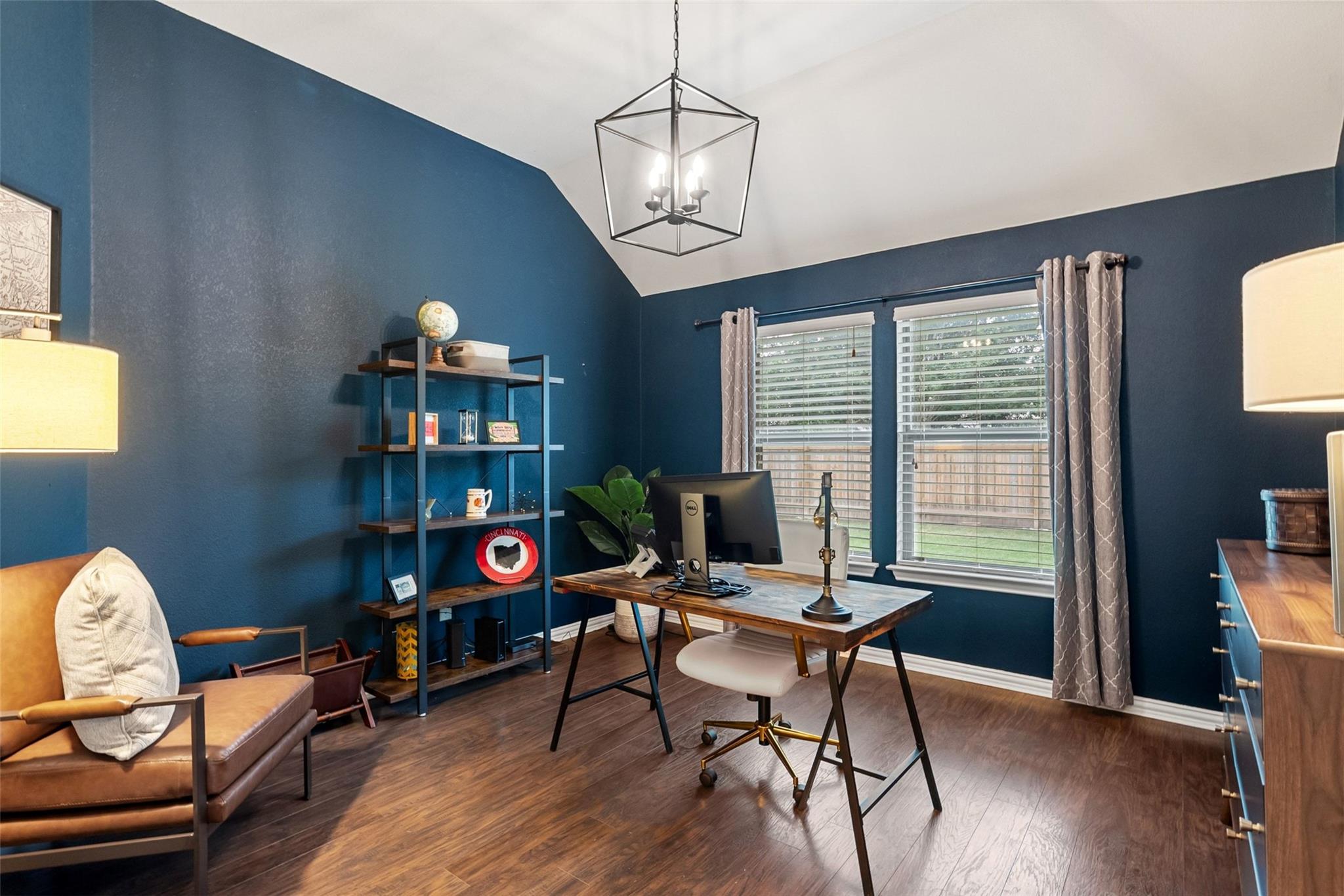 535 Oyster Crk, Buda, TX 78610
