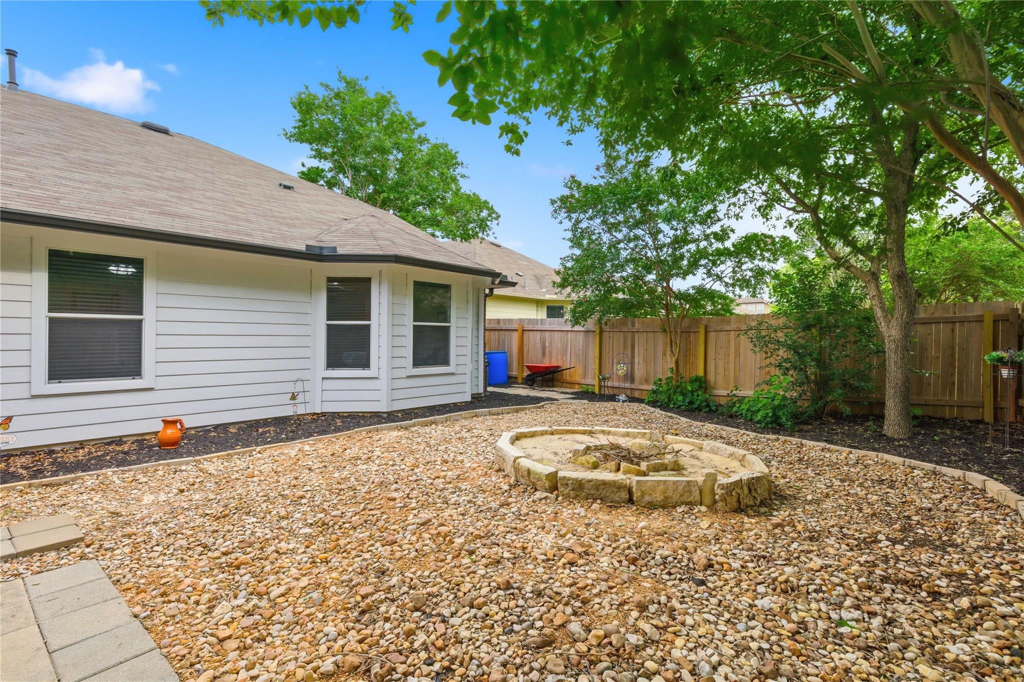 180 Mystic Shadow Ln, Buda, TX 78610