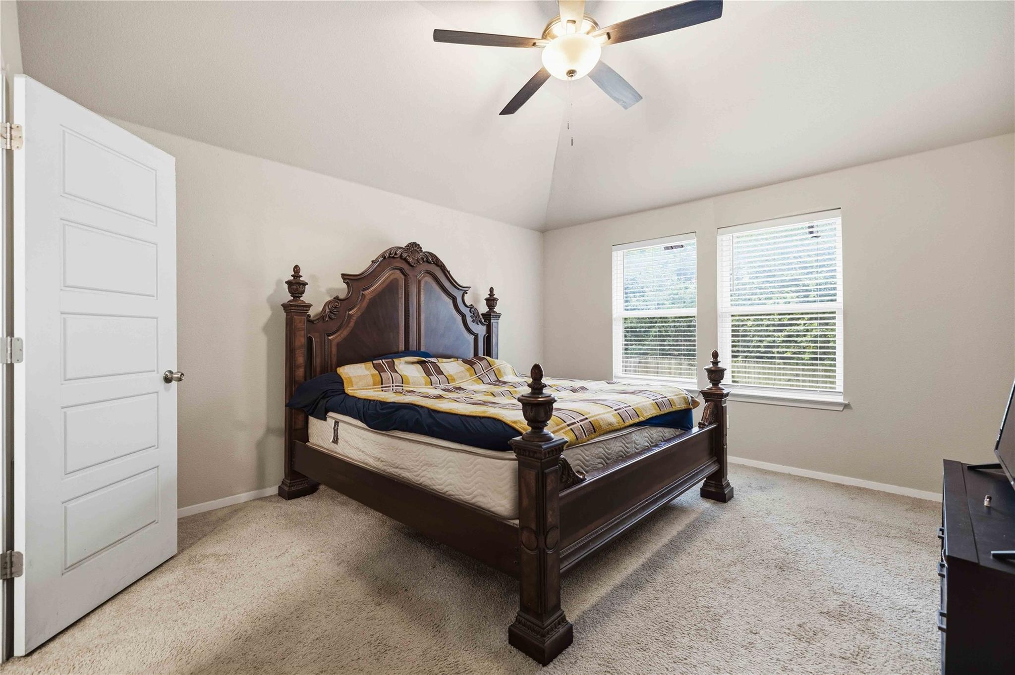 107 Saranac Dr, Elgin, TX 78621