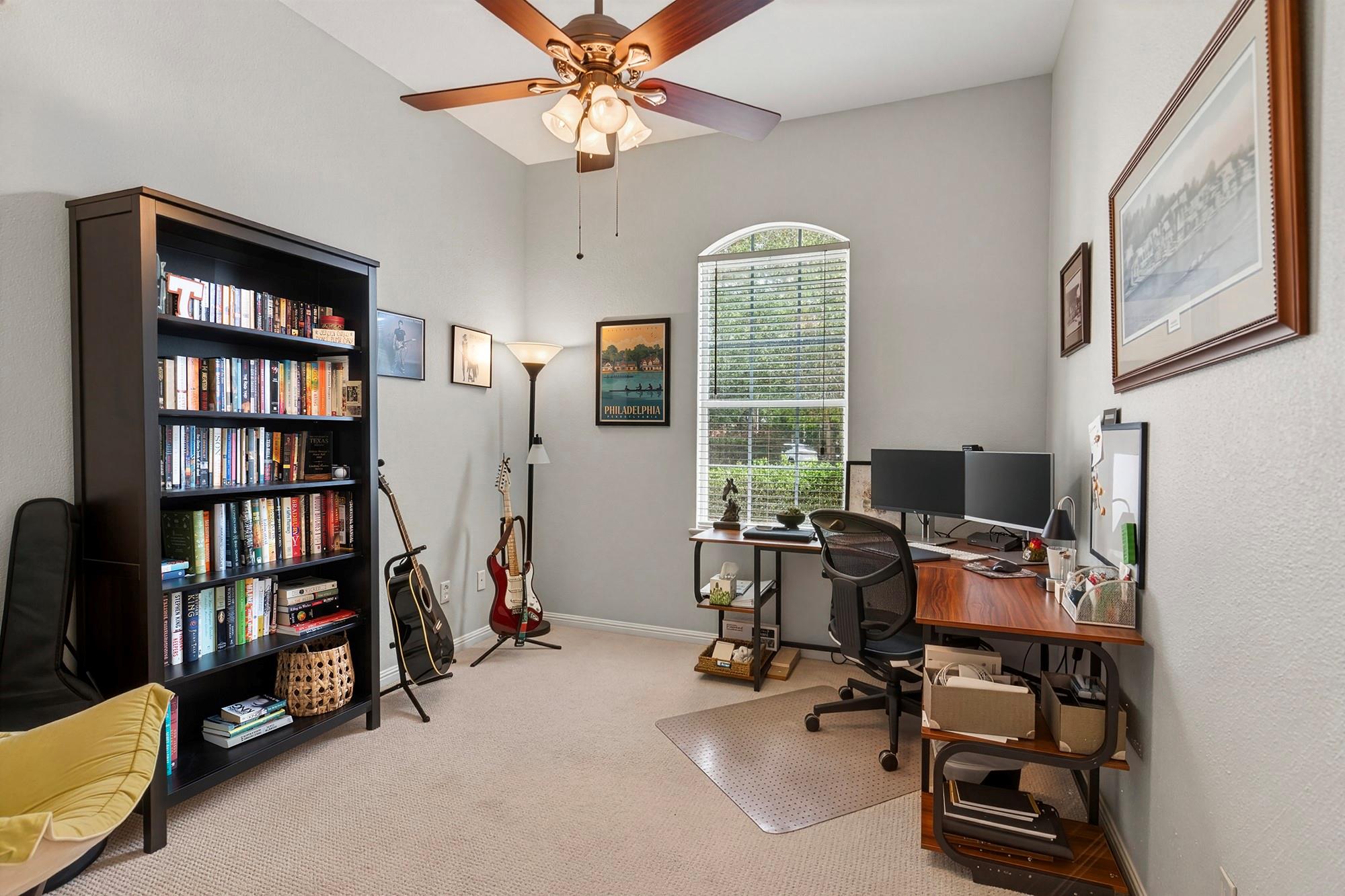 6317 Salcon Cliff Dr, Austin, TX 78749