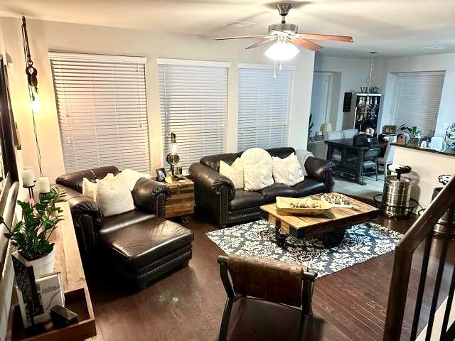 609 Tumlinson Fort Way, Round Rock, TX 78664